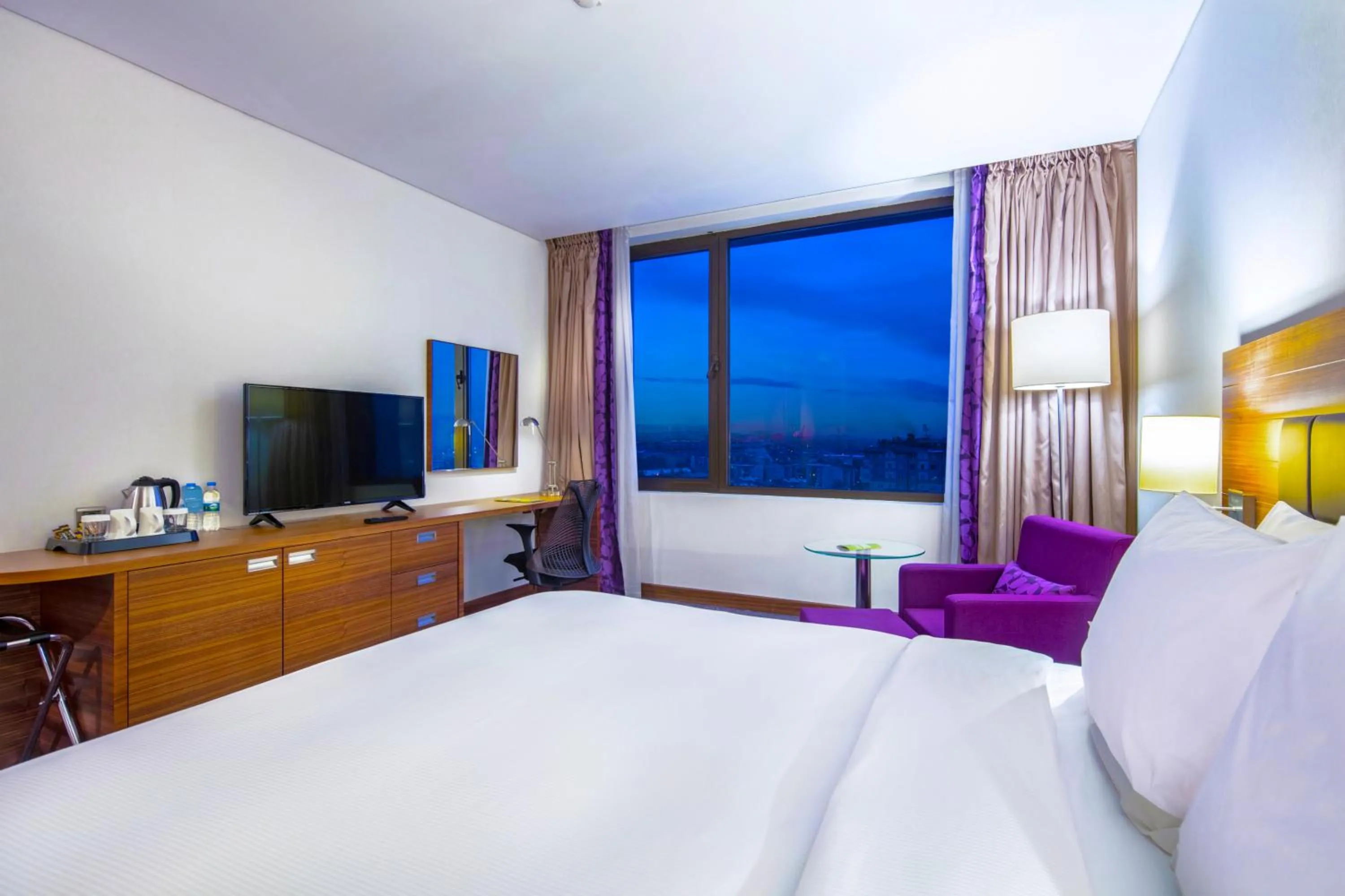 Photo of the whole room, Bed in The Green Park Sivas