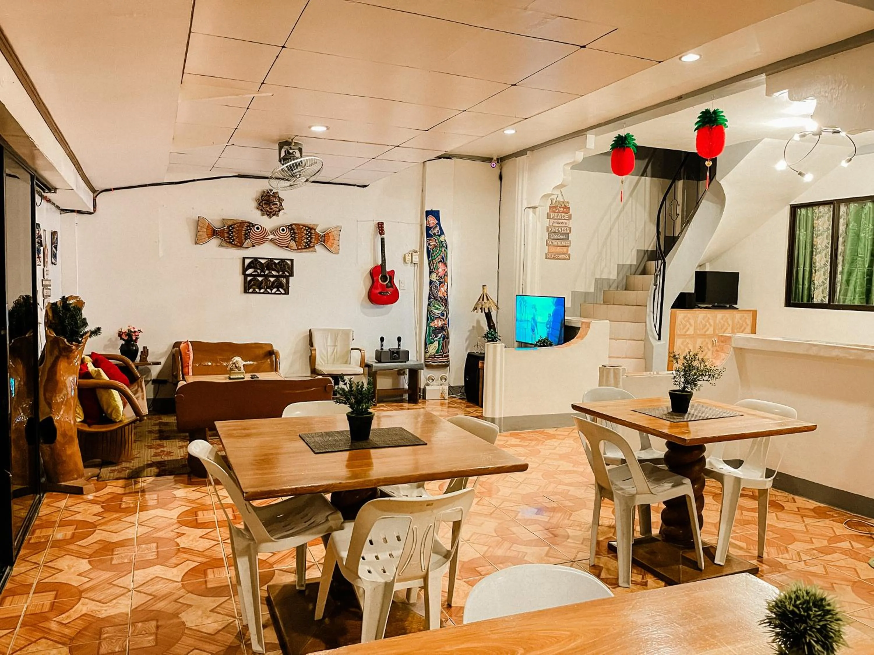 Mario's Travellers Inn