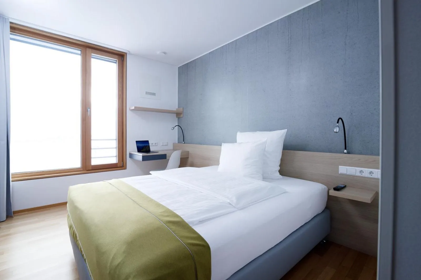 Photo of the whole room, Bed in DEKRA Congresshotel Wart