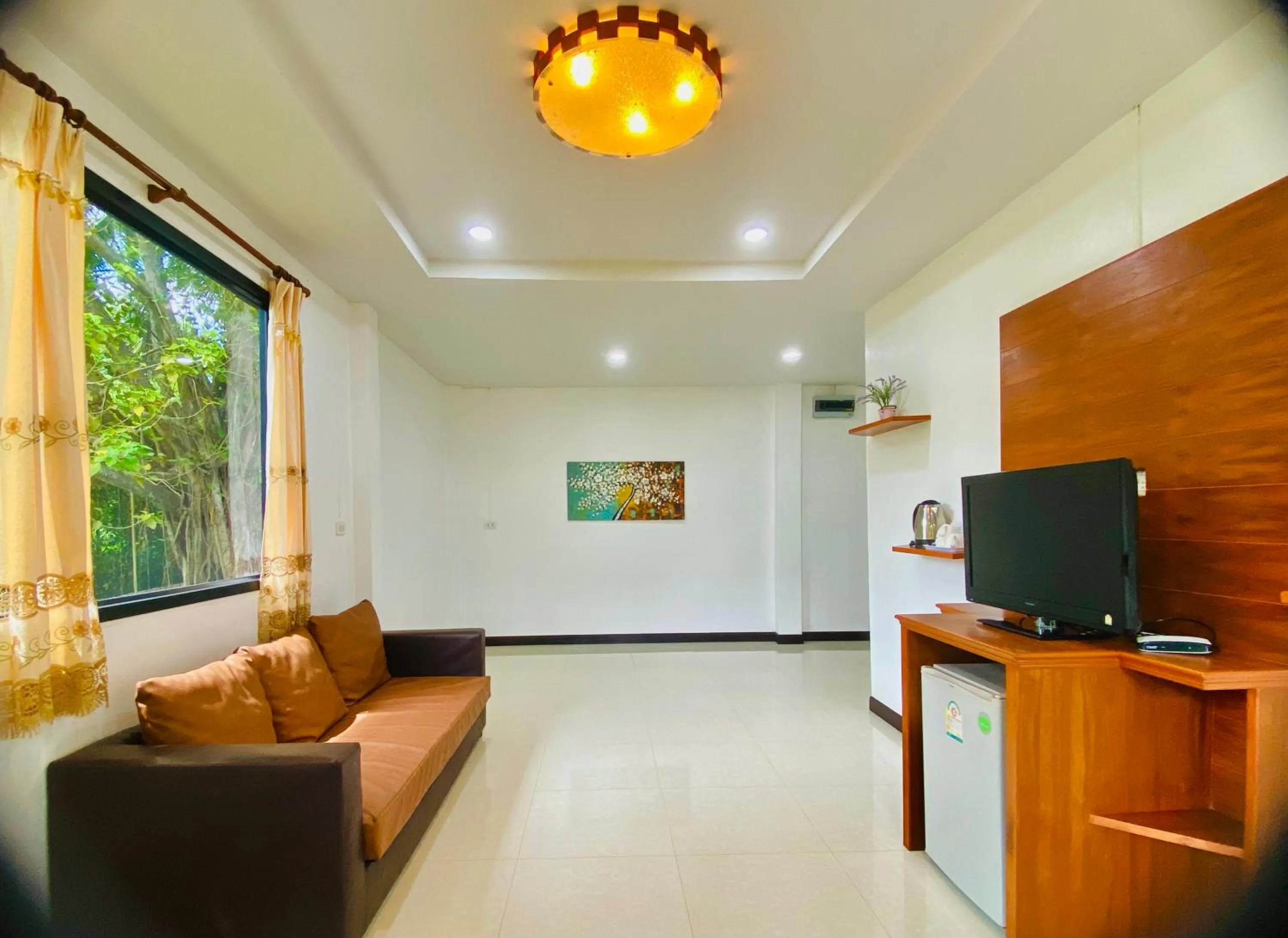 TV and multimedia in Khum Laanta Resort - SHA Extra Plus