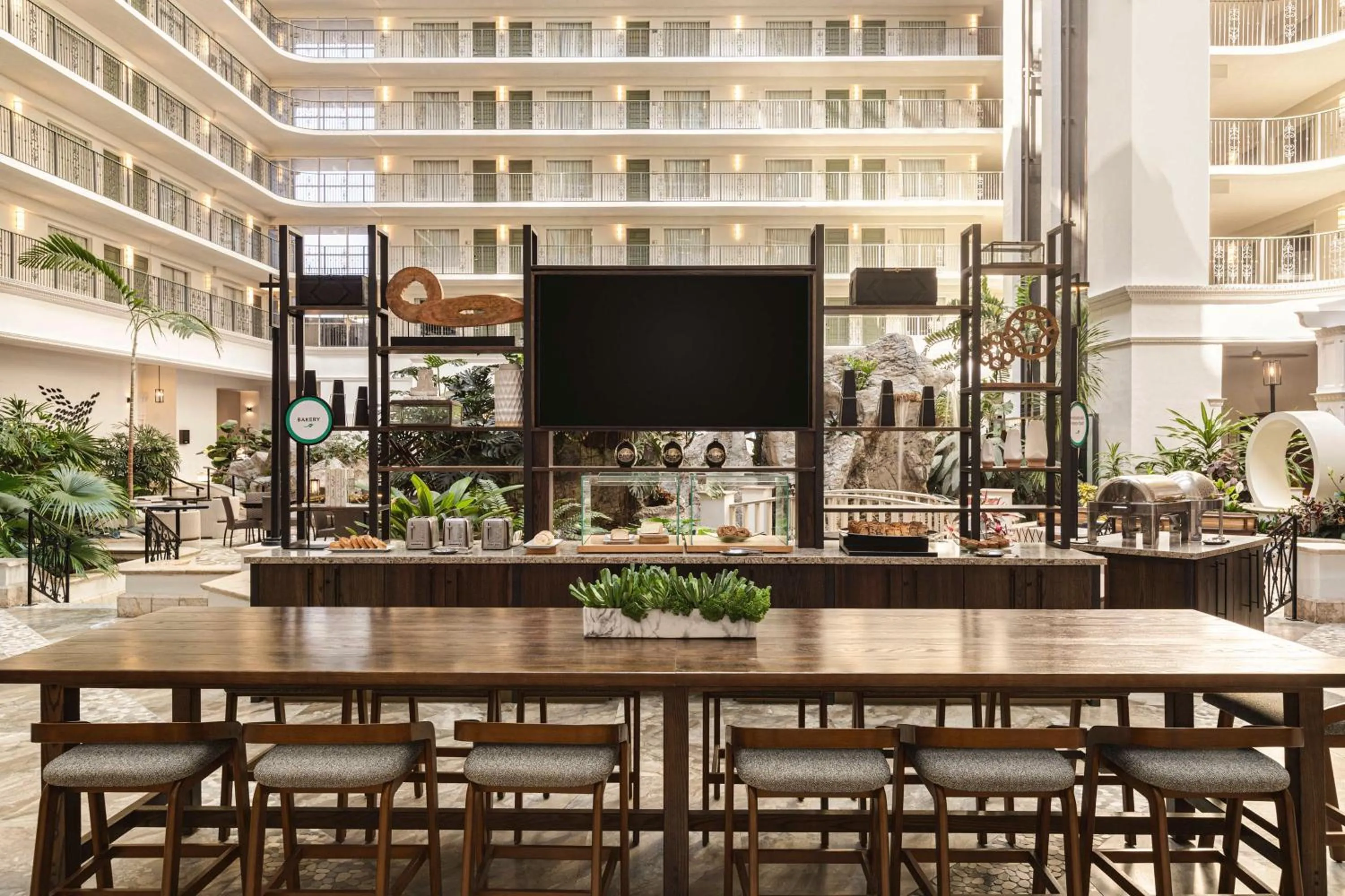 Breakfast in Embassy Suites by Hilton Fort Lauderdale 17th Street