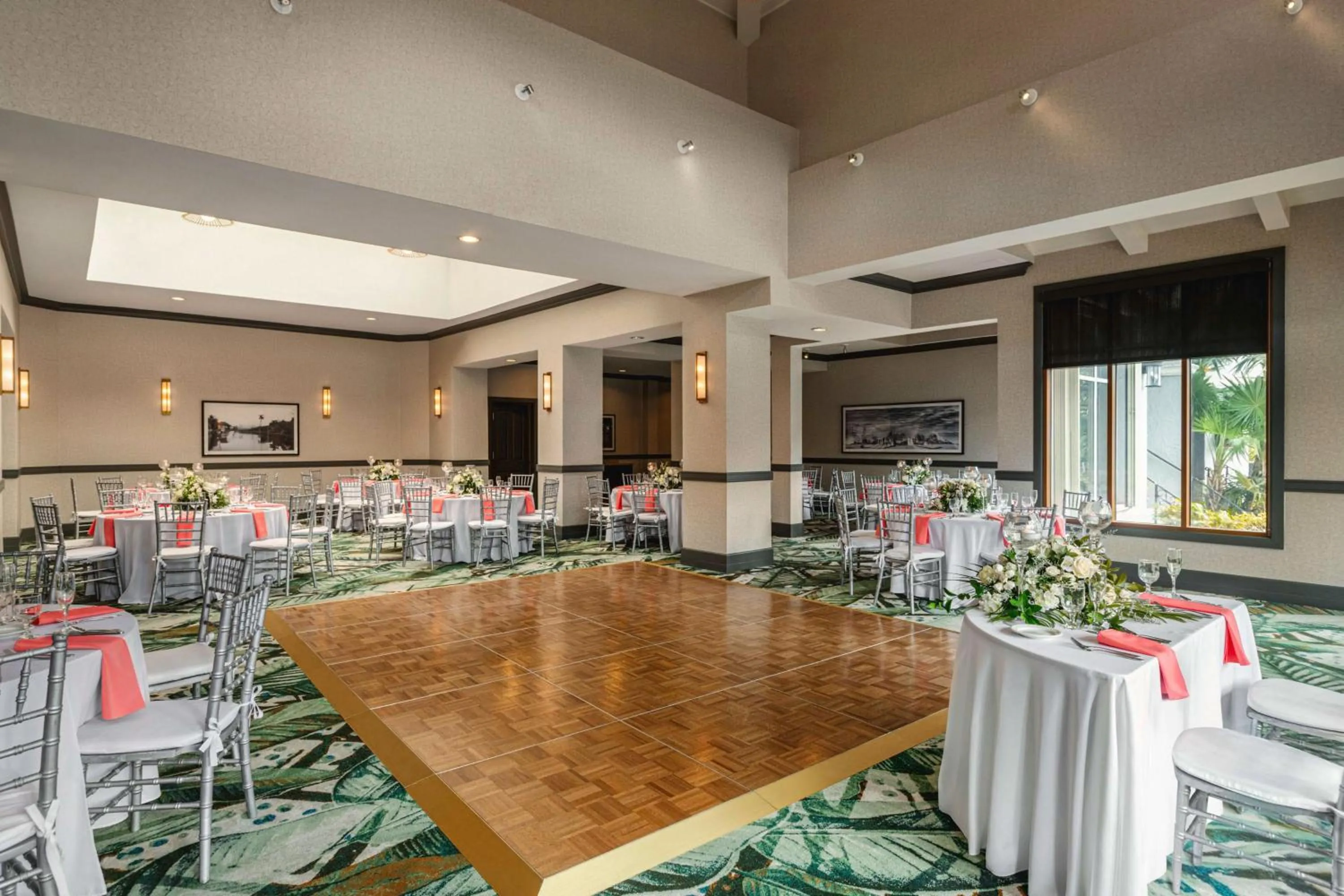 Meeting/conference room in Embassy Suites by Hilton Fort Lauderdale 17th Street