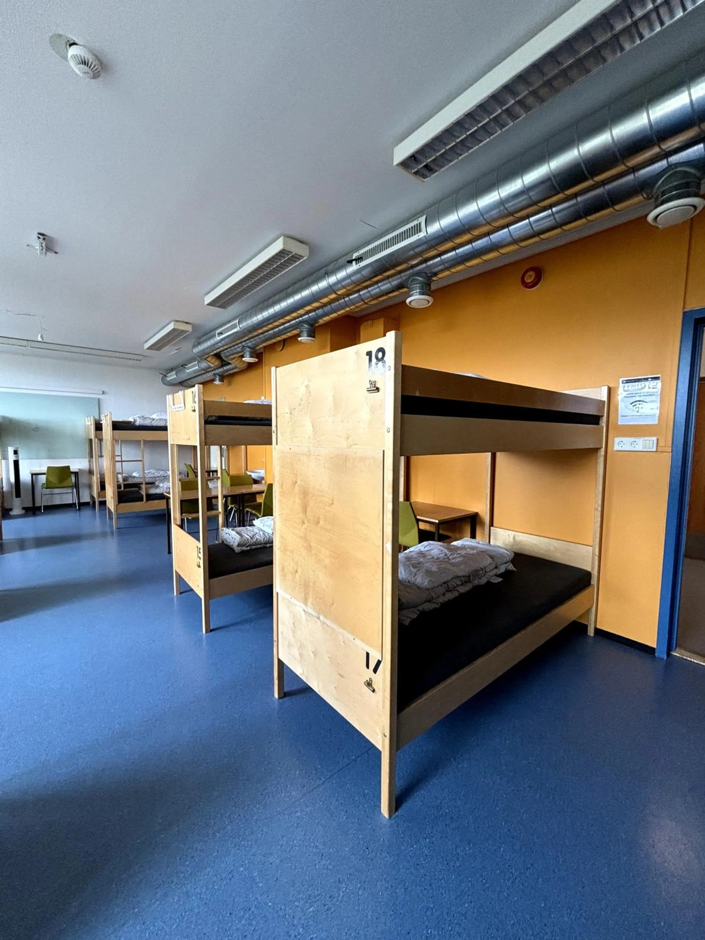 Bedroom, Bed in Bergen Hostel Montana