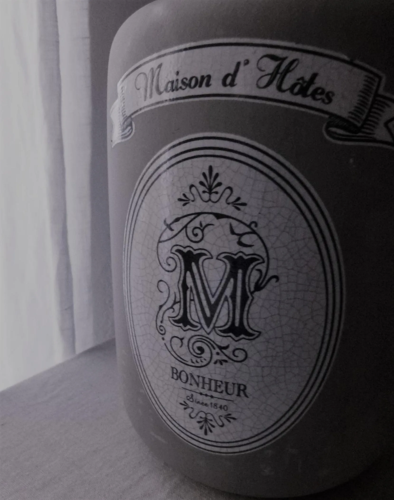 Decorative detail in Le Clos Goëlle