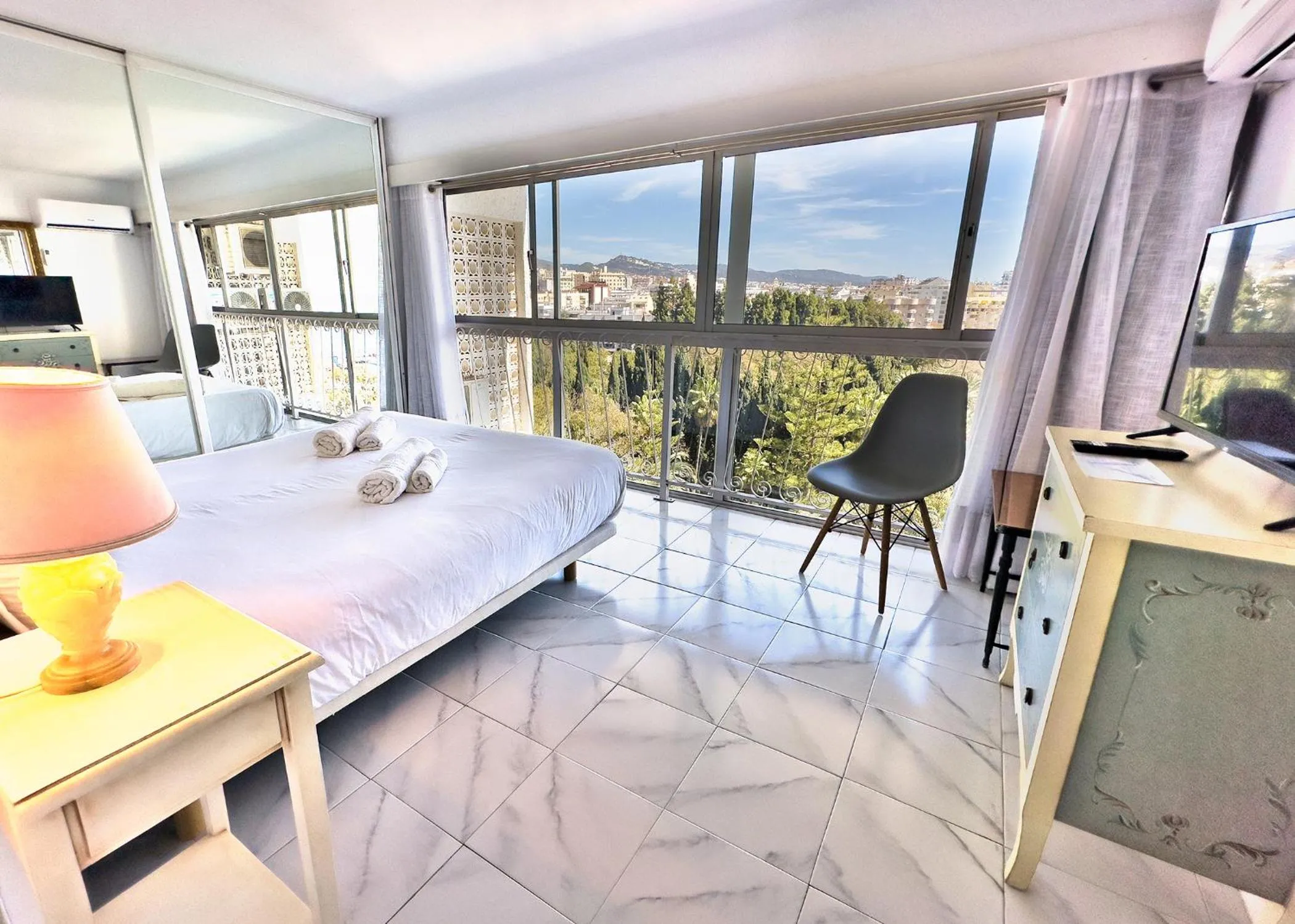 Bedroom in Skol 727 Lovely 2 Bedroom Duplex in Marbella Center