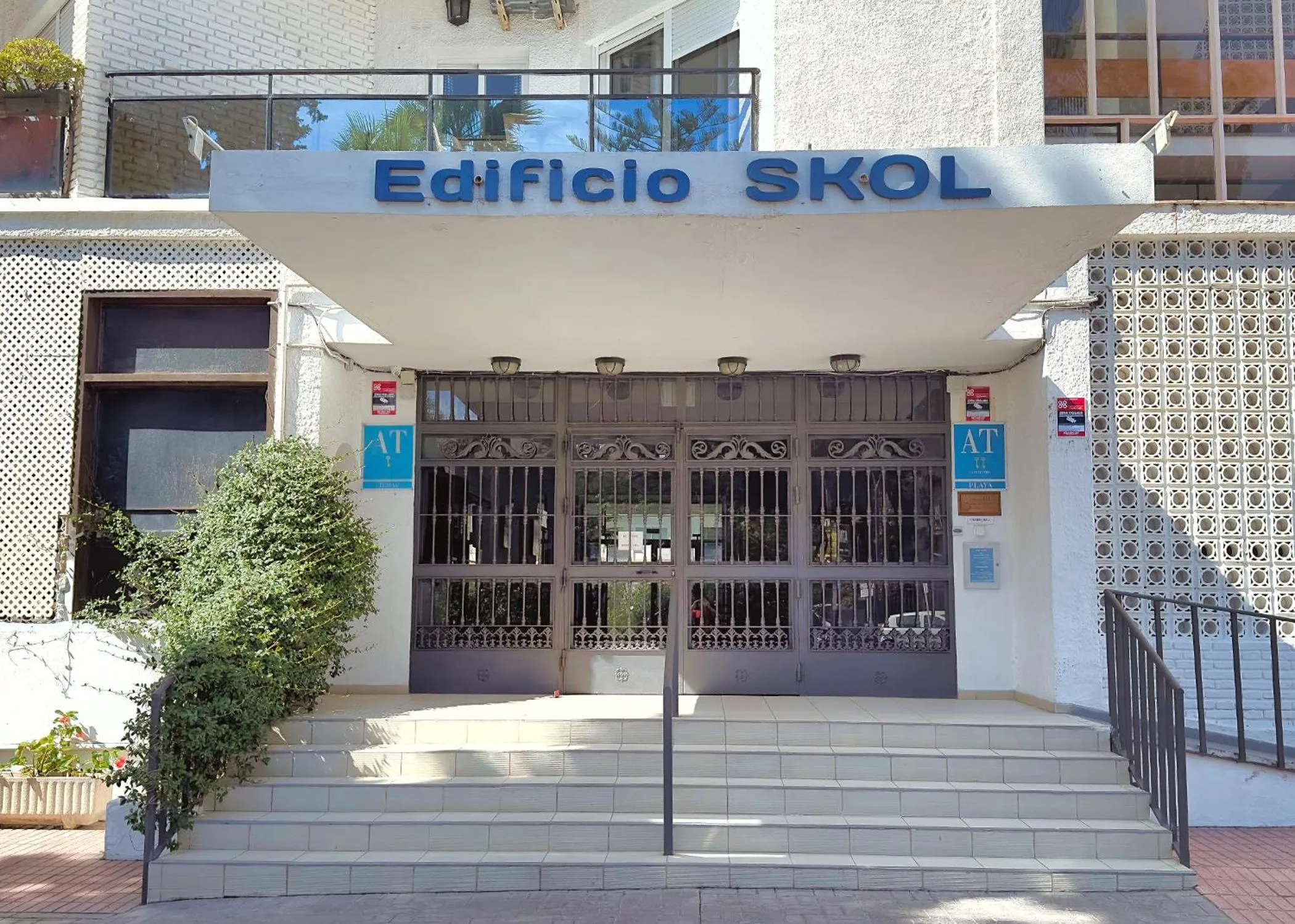 Facade/entrance in Skol 727 Lovely 2 Bedroom Duplex in Marbella Center