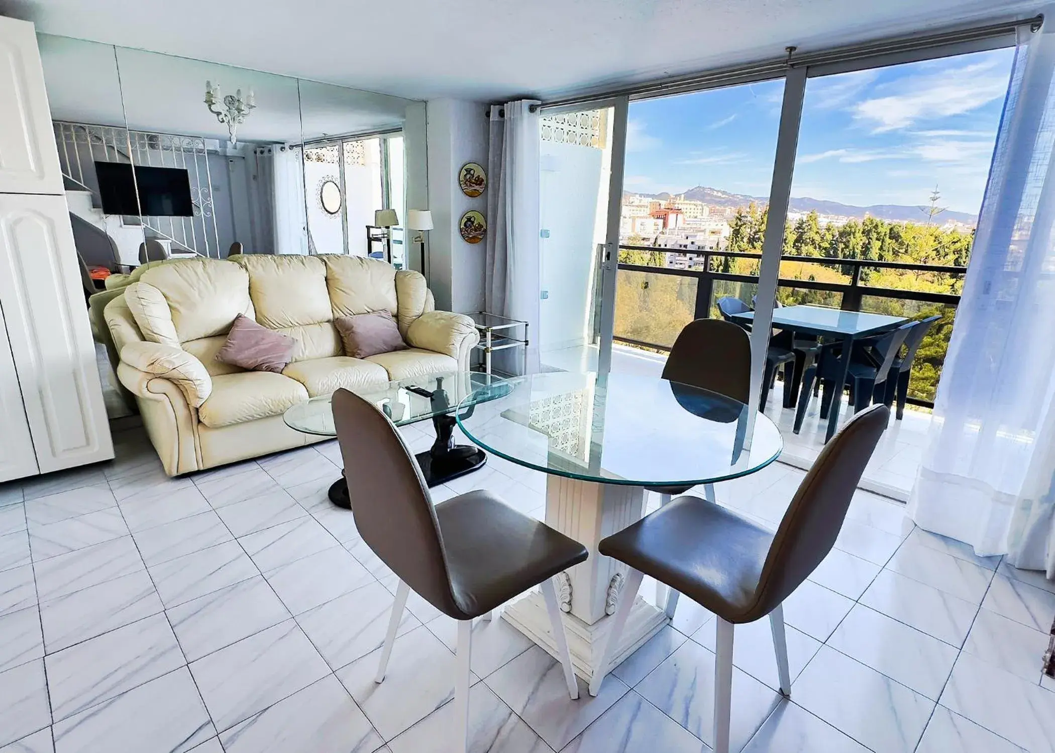 Skol 727 Lovely 2 Bedroom Duplex in Marbella Center Skol 727 Lovely 2 Bedroom Duplex in Marbella Center