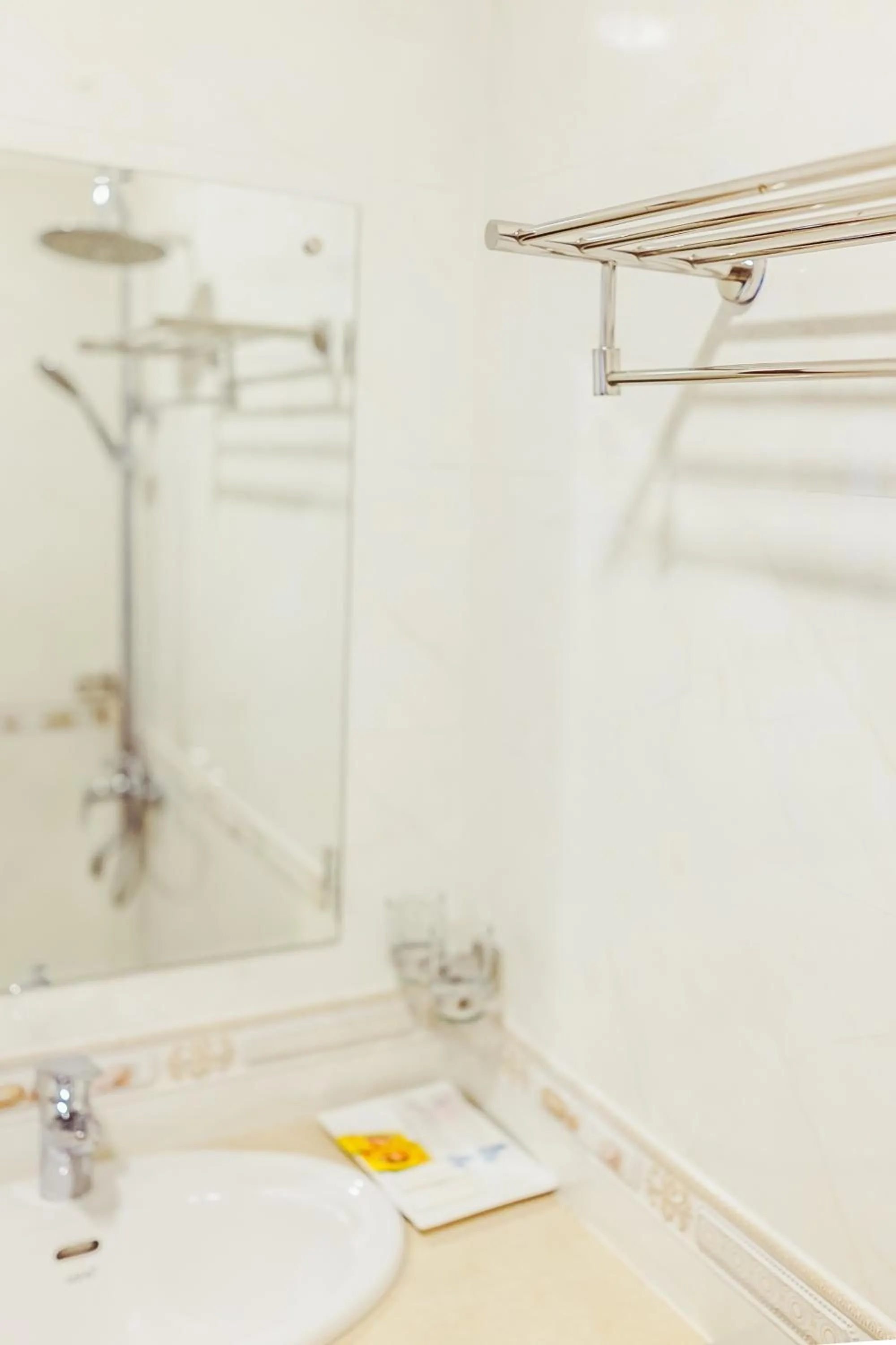 Bathroom in Douangpraseuth Hotel