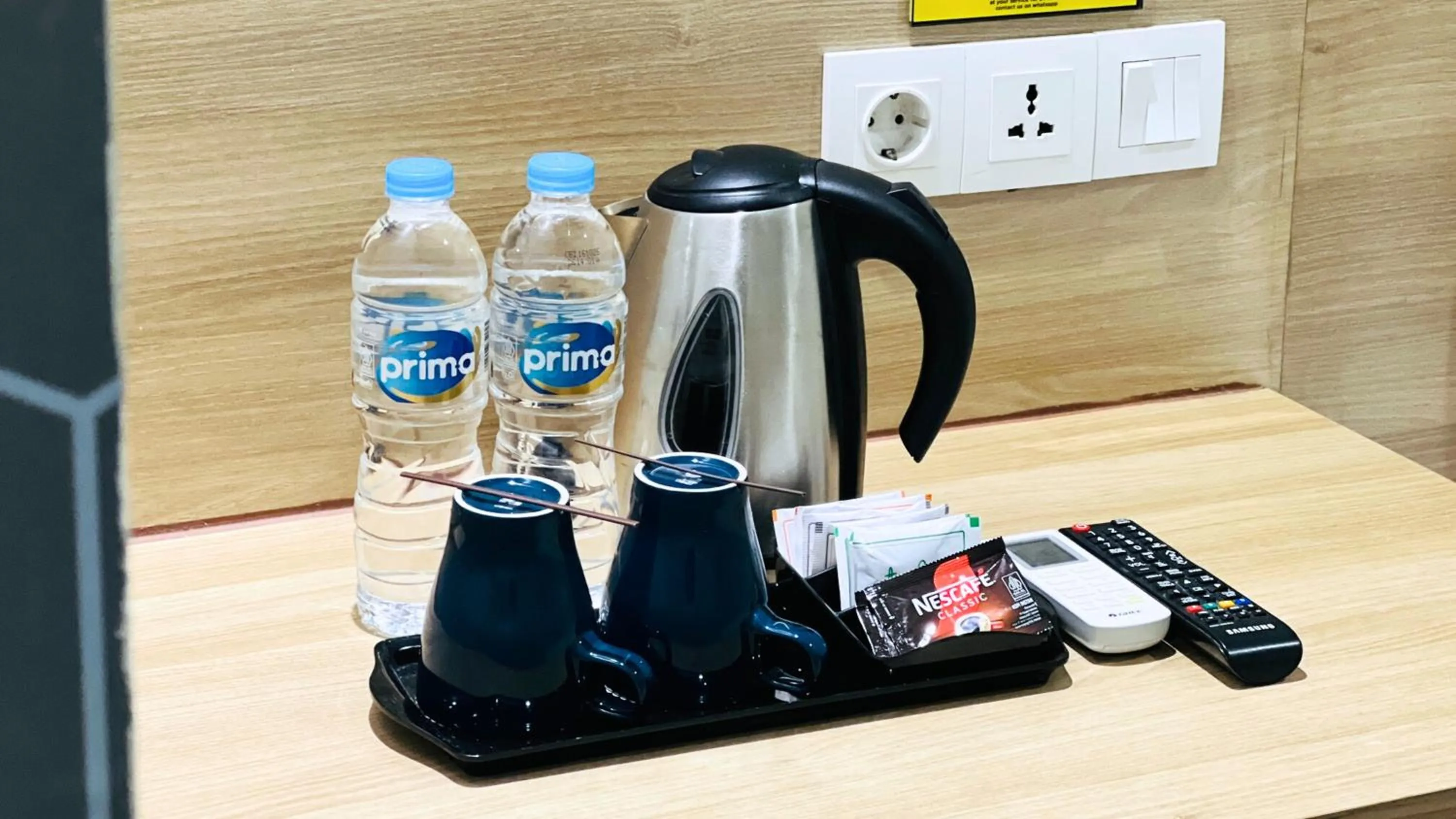 Yellow Bee Tanah Abang