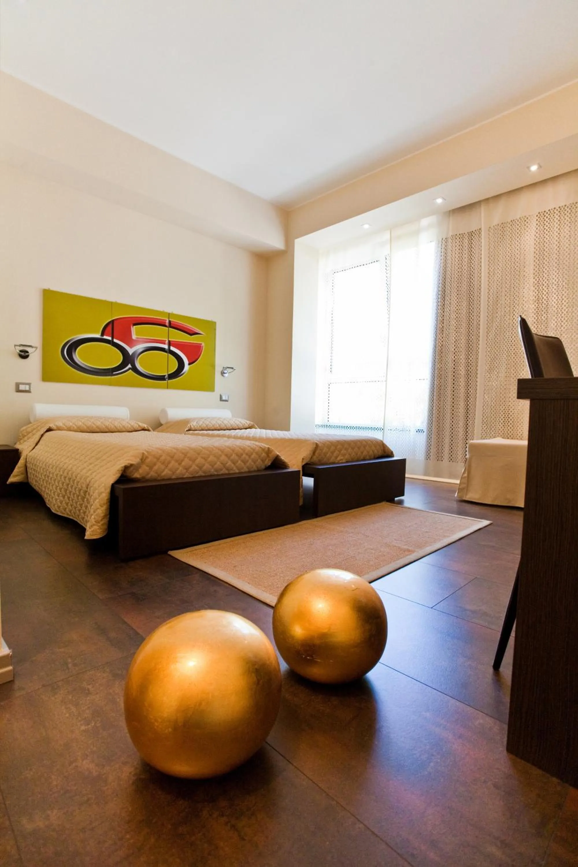 Decorative detail, Bed in Cinquecento B&B