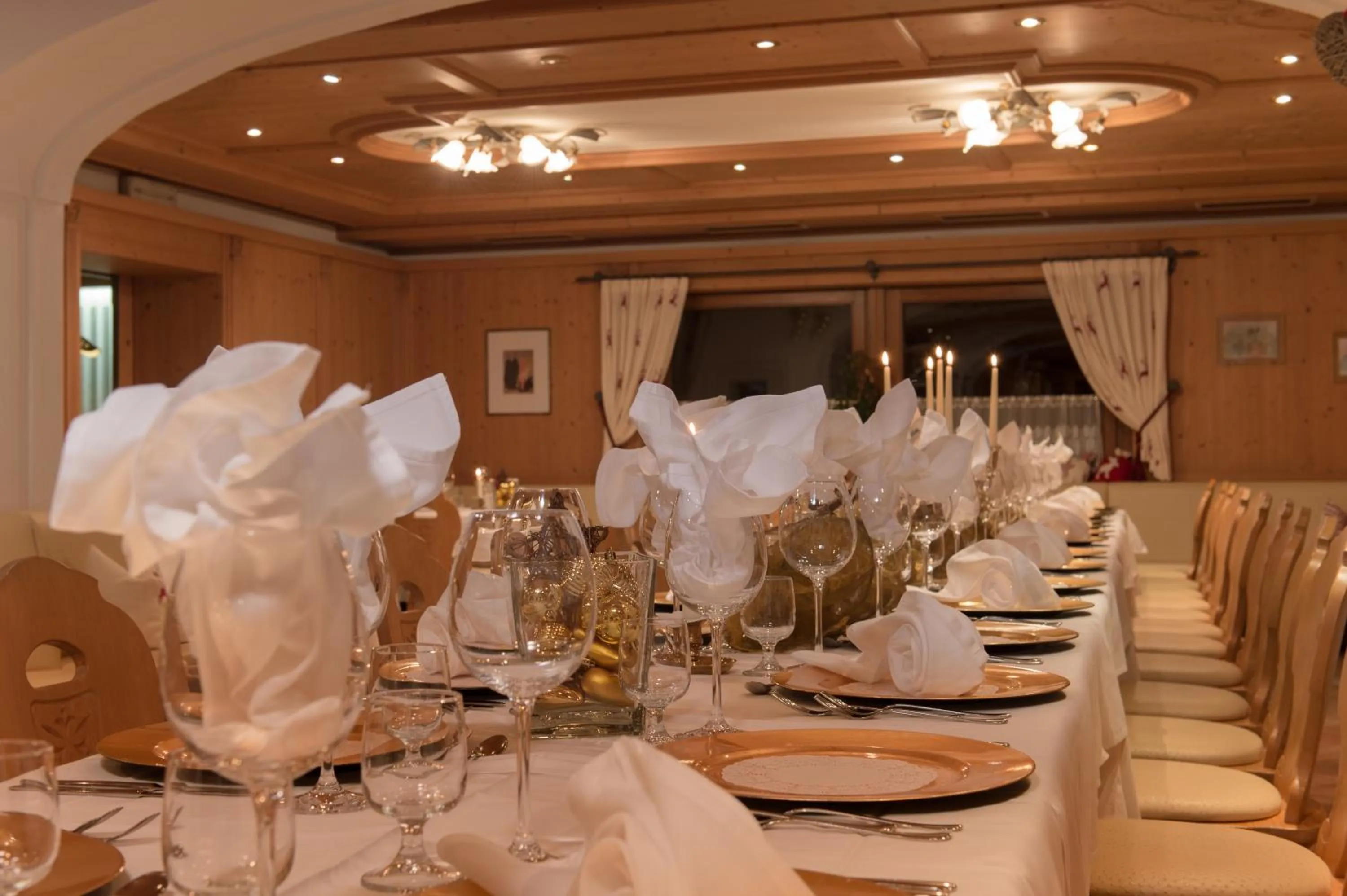 Restaurant/places to eat in Historic Hotel Alte Goste