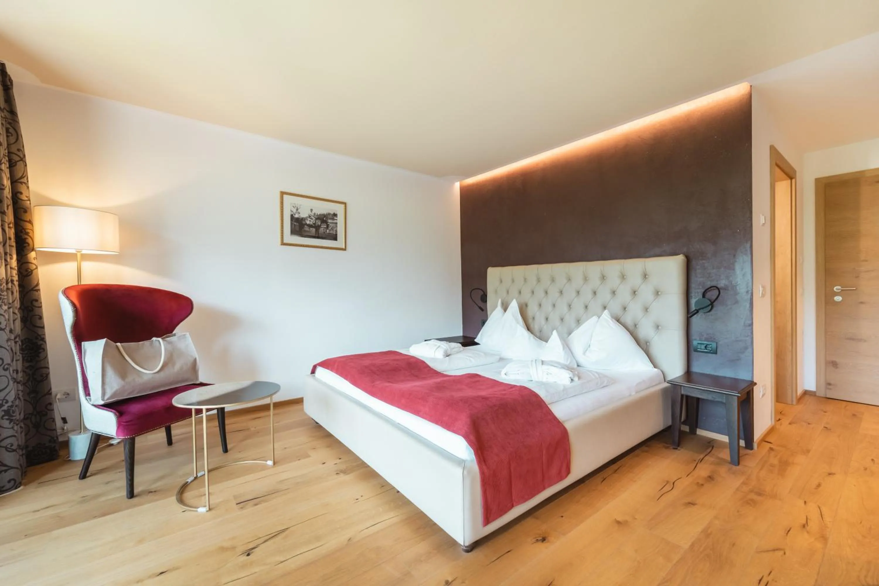 Photo of the whole room, Bed in Historic Hotel Alte Goste