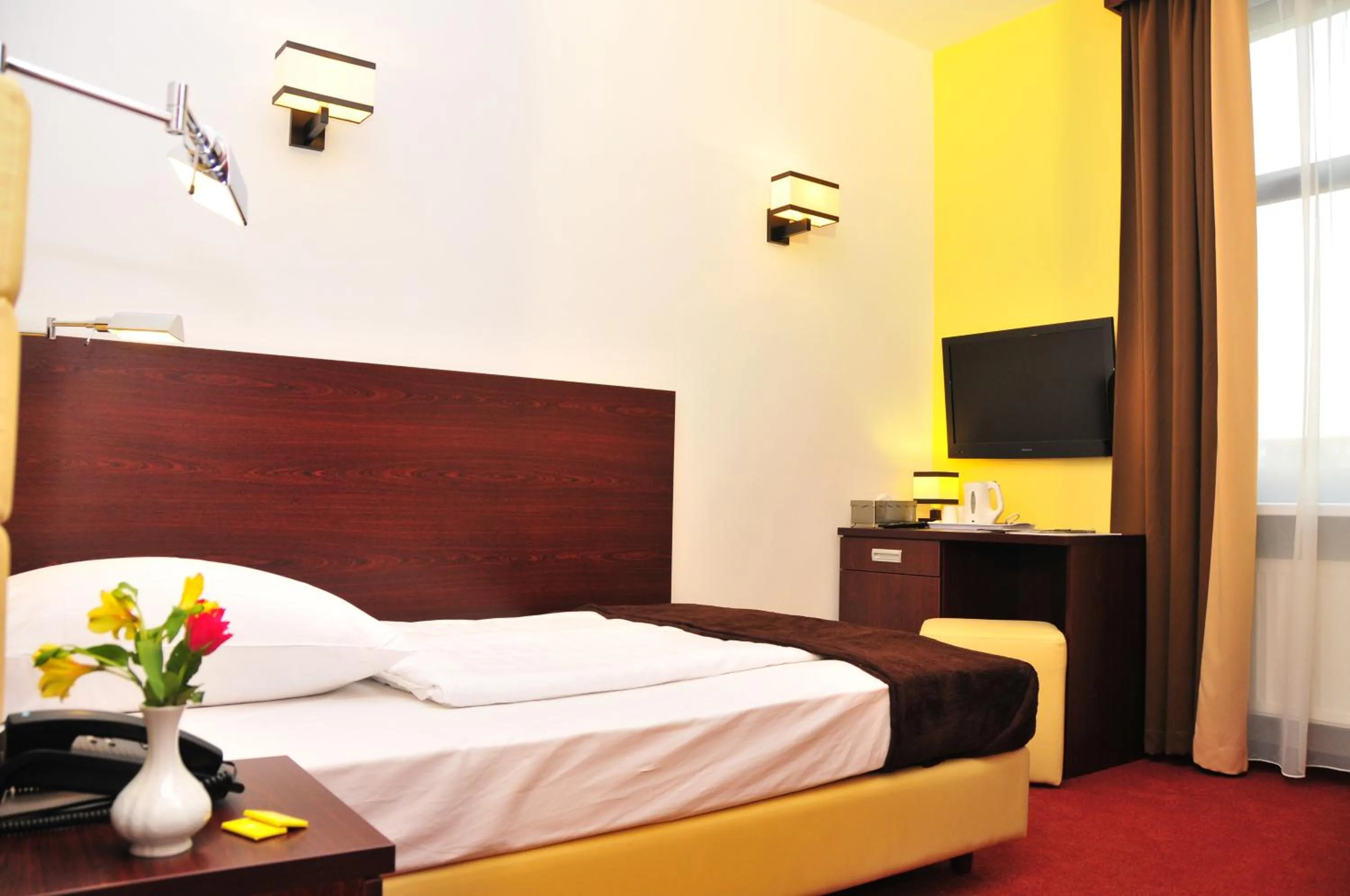 Bed in Hotel City Inn Hamburg-Mitte