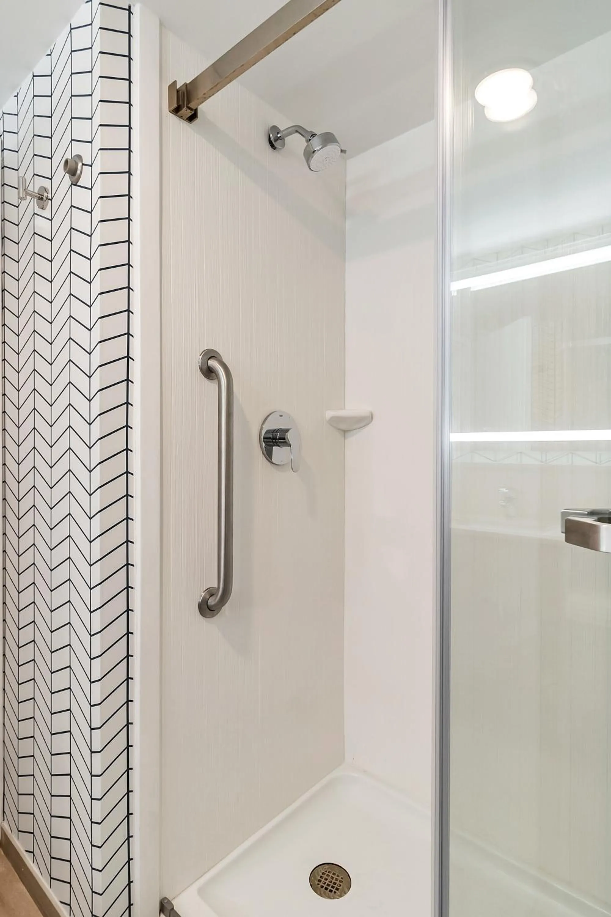 Shower in Evoke Destin Hotel