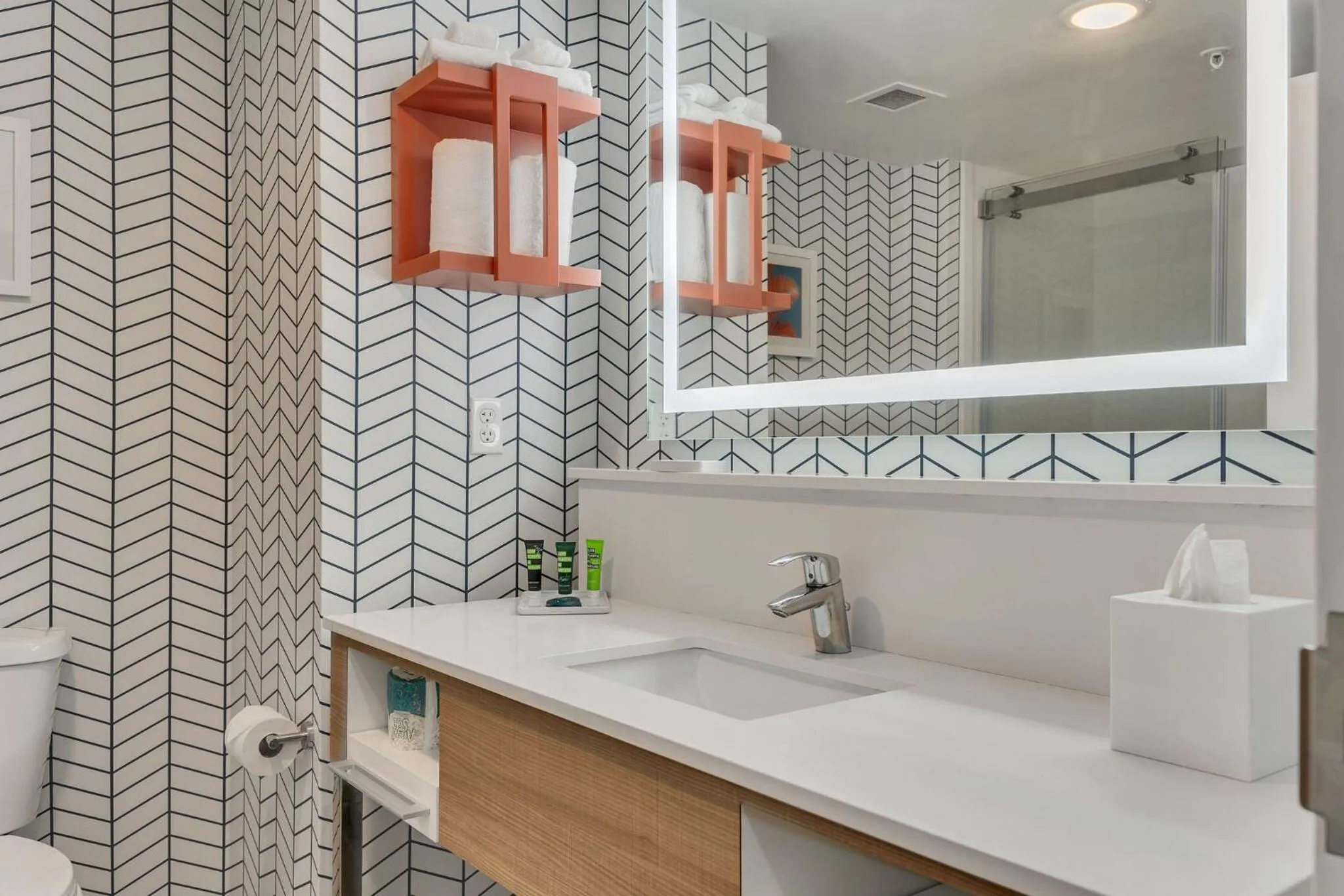 Bathroom in Evoke Destin Hotel