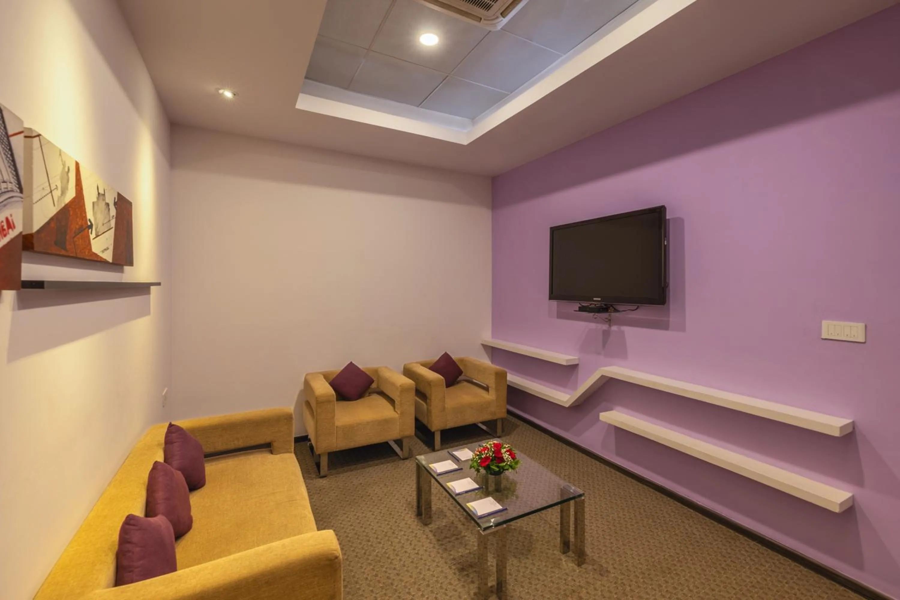 Seating area in Hotel Kohinoor Elite near BKC