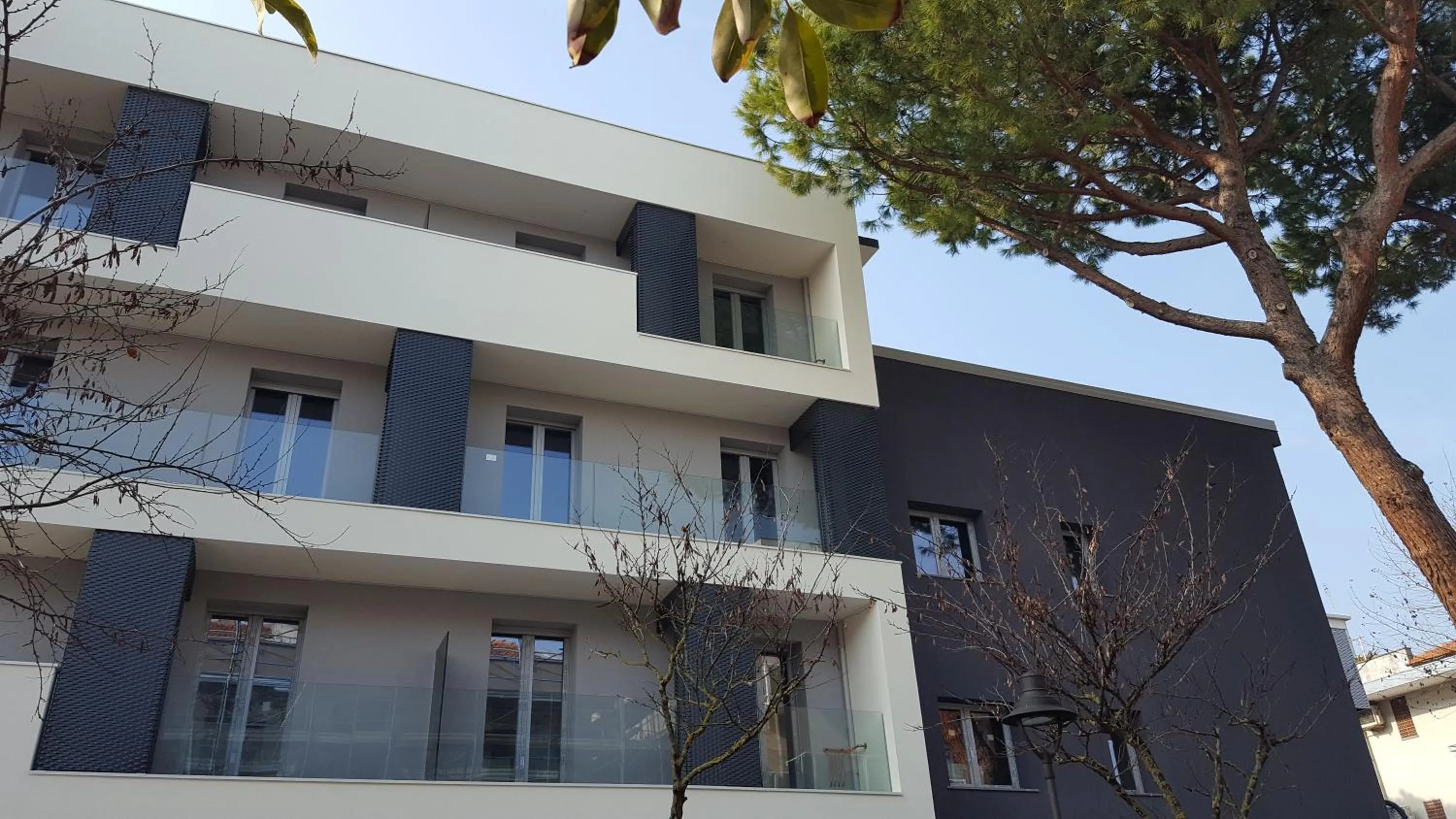 Property building in Residence Filmare