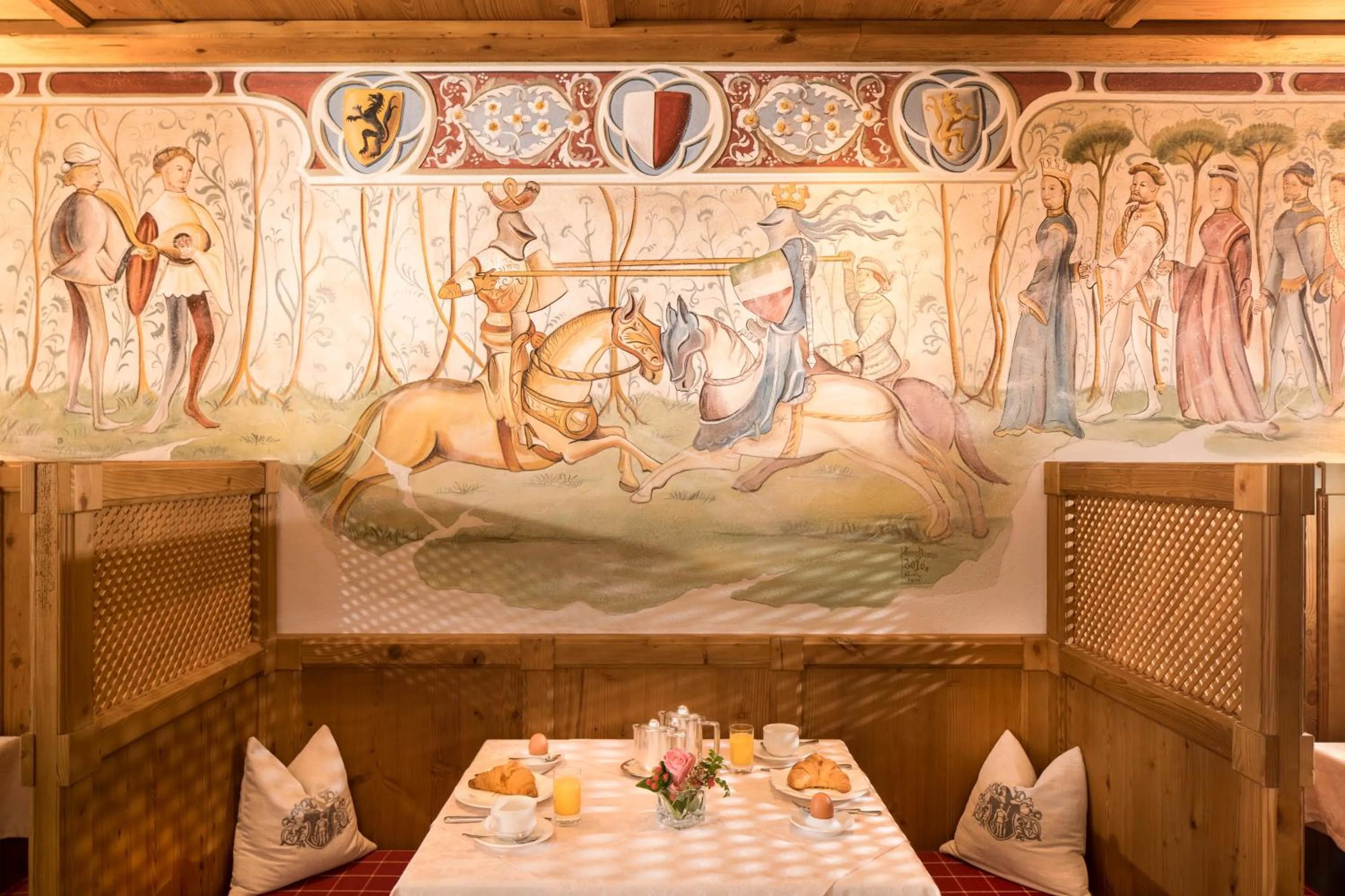 Restaurant/places to eat in Hotel Haymon