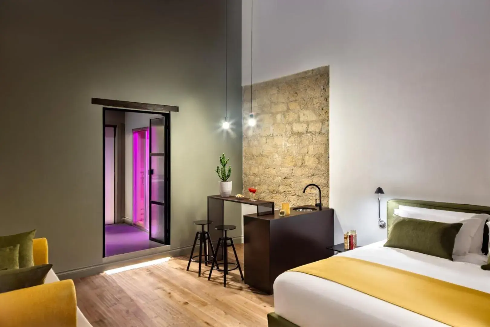 Suite with Sauna in Artemisia Domus - Centro Storico Suite with Sauna in Artemisia Domus - Centro Storico