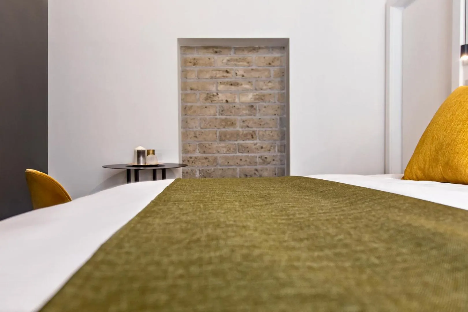 Decorative detail, Bed in Artemisia Domus - Centro Storico