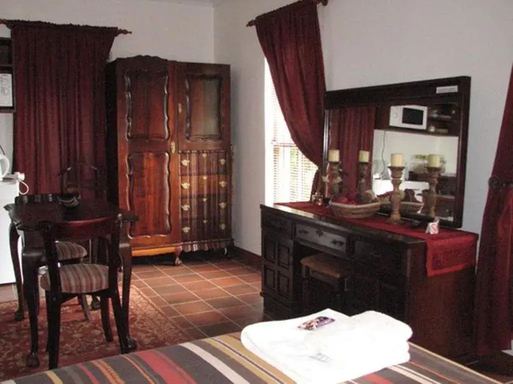 Double Room - single occupancy in Magnolia Place Guest Houses Double Room - single occupancy in Magnolia Place Guest Houses