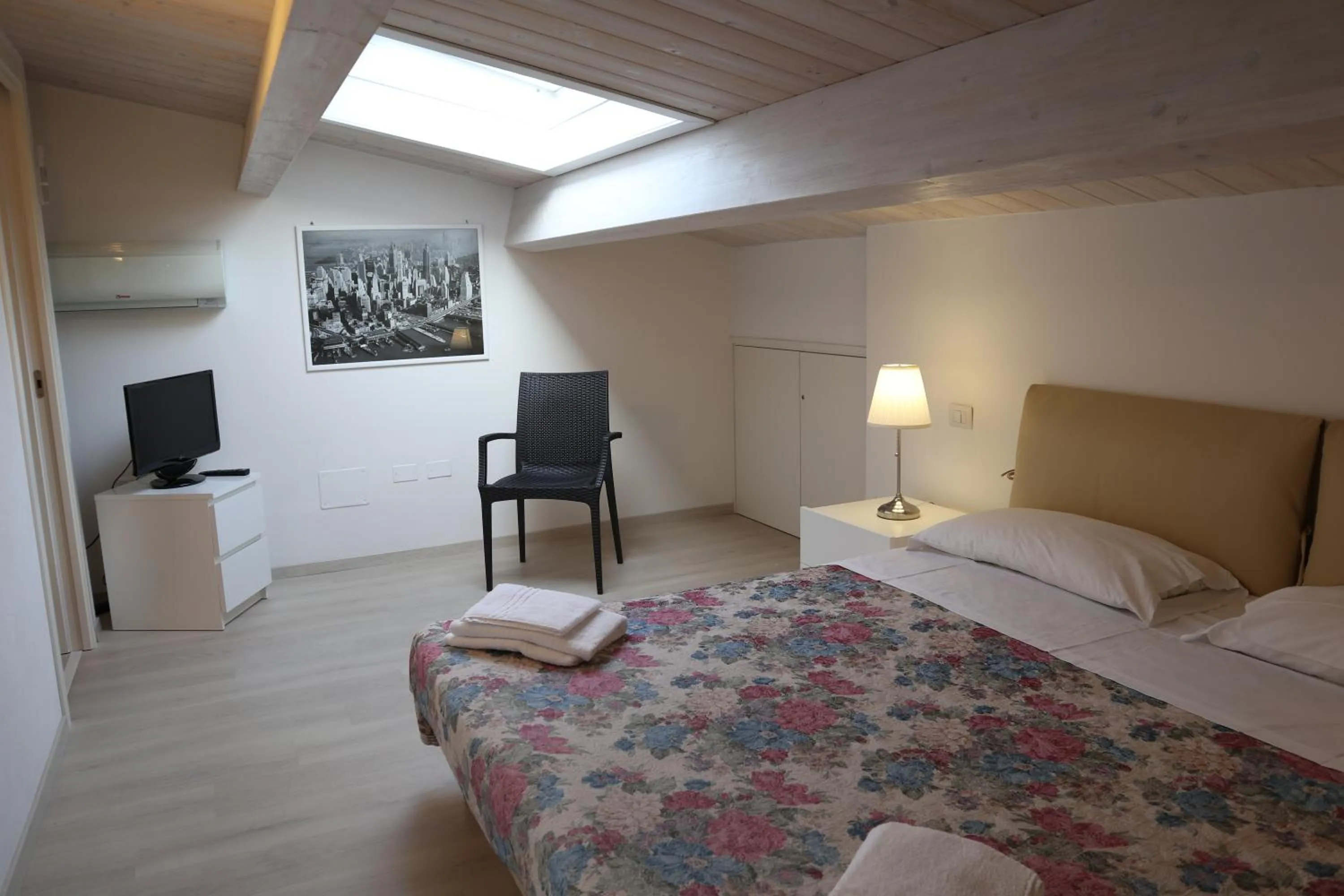 Bed in Camera & Caffè Cenni