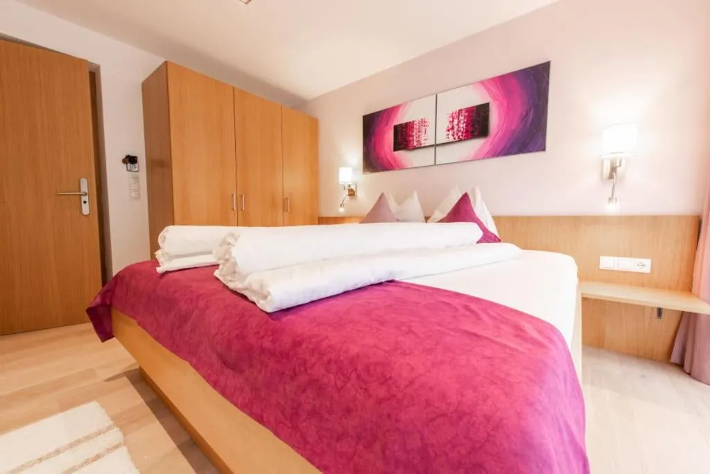 Lapis Monti Apartments & Suites