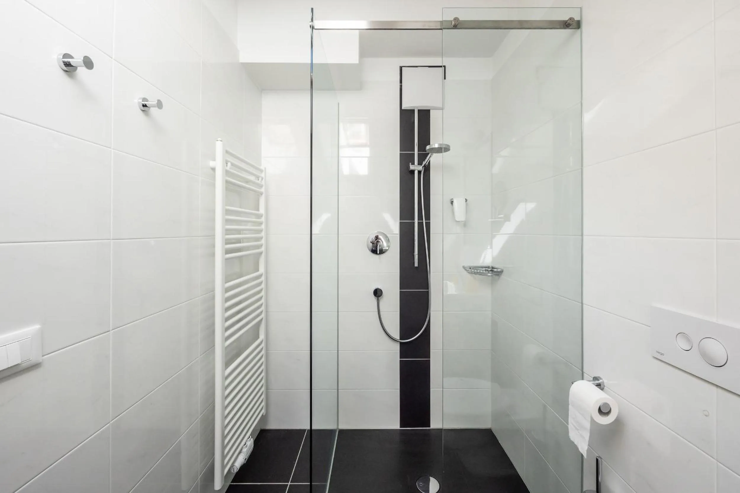 Shower in Hotel Feldrand