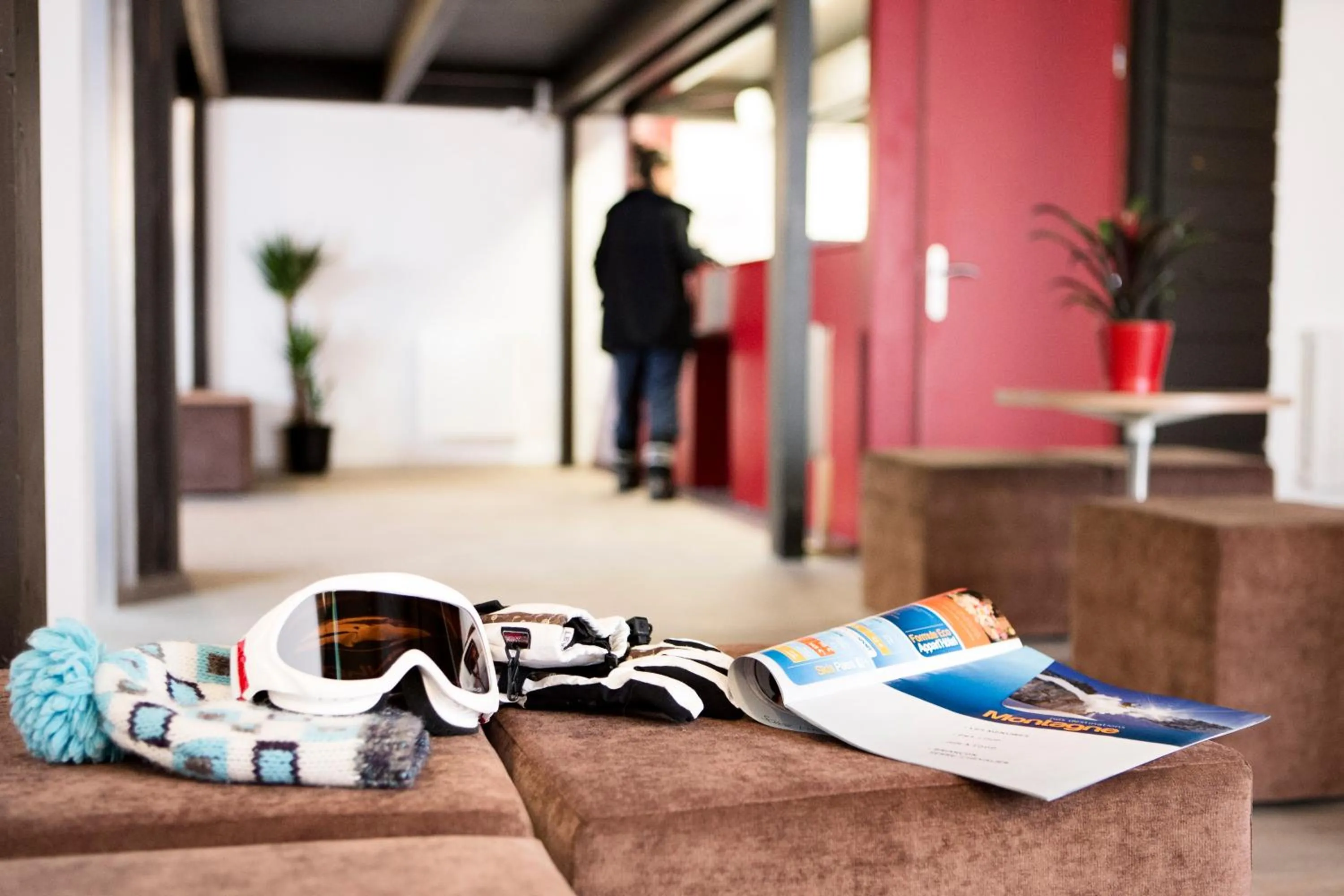 Decorative detail in SOWELL RESIDENCES Pierre Blanche