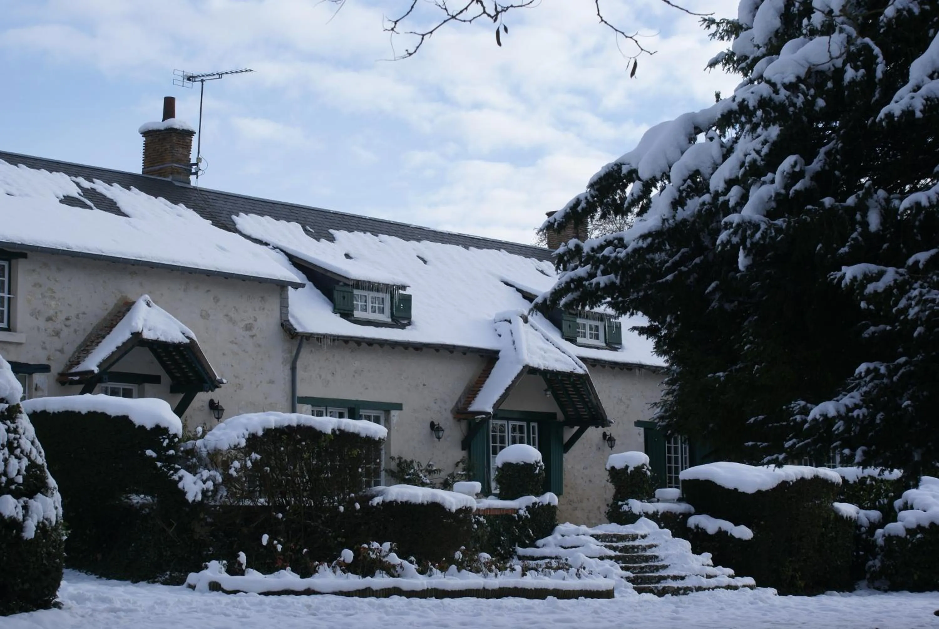 Facade/entrance in Le Béguinage