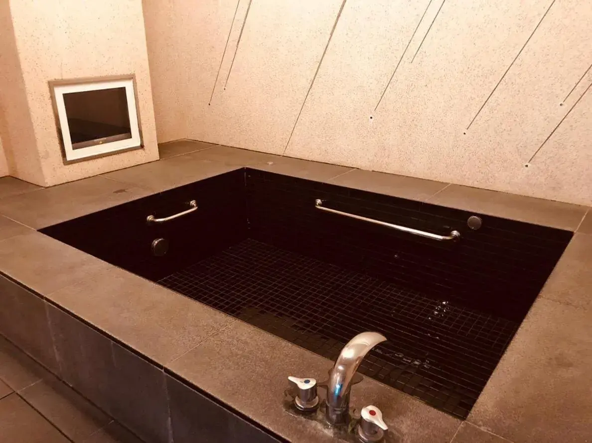 Queen Room with Spa Bath in Hip Spa Motel Queen Room with Spa Bath in Hip Spa Motel