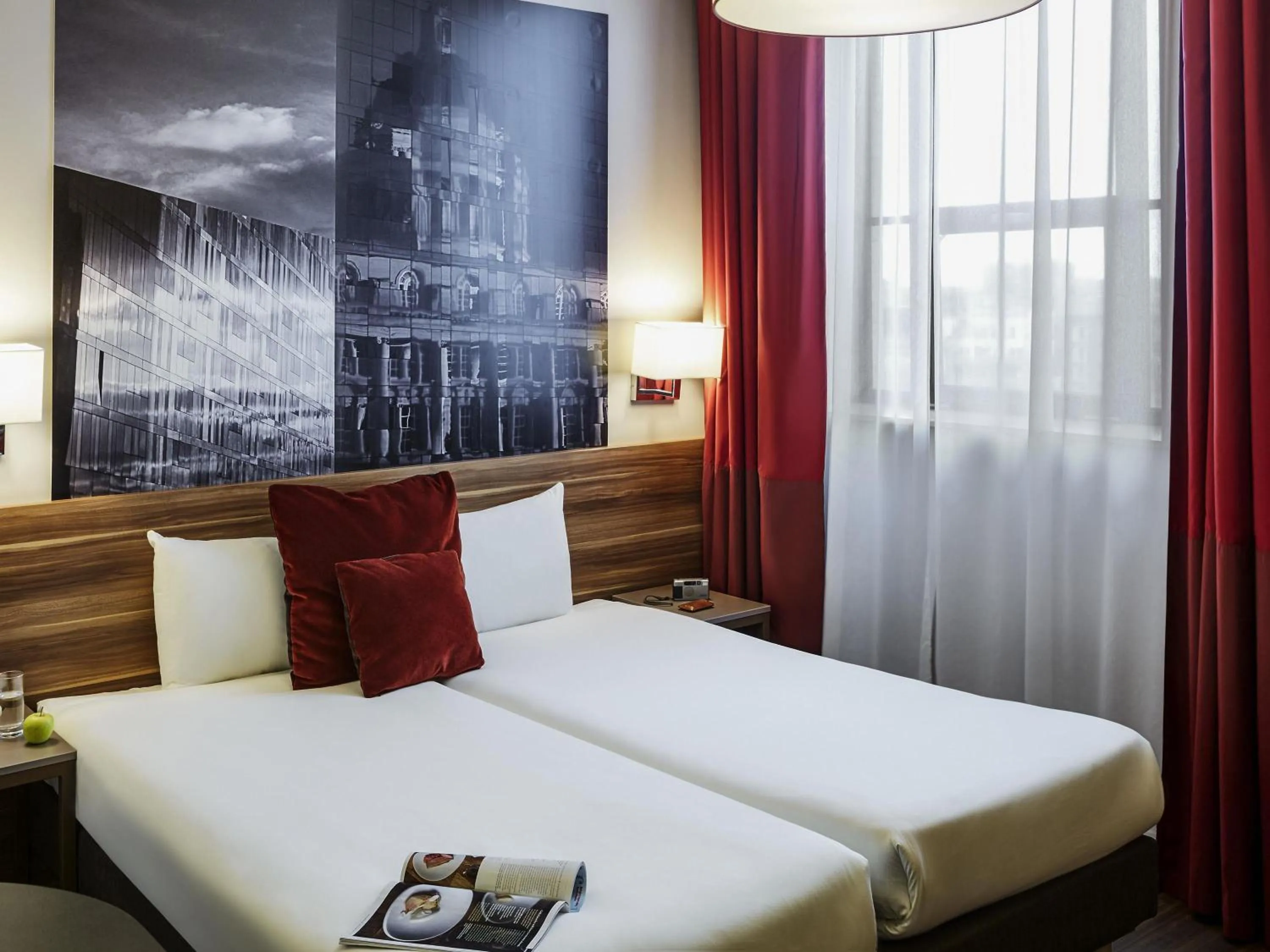 Bedroom, Bed in Aparthotel Adagio Liverpool City Centre