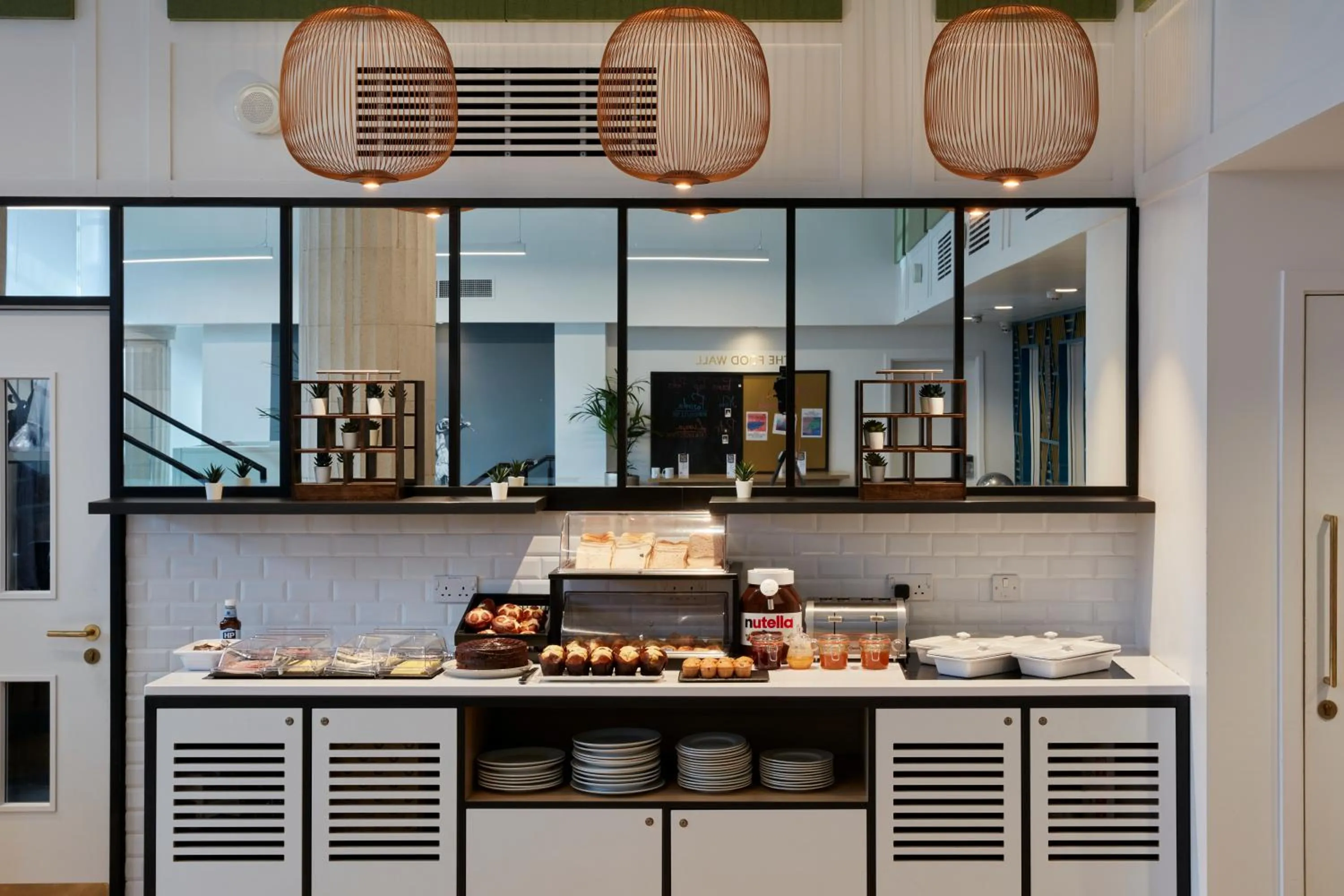 Breakfast in Aparthotel Adagio Liverpool City Centre