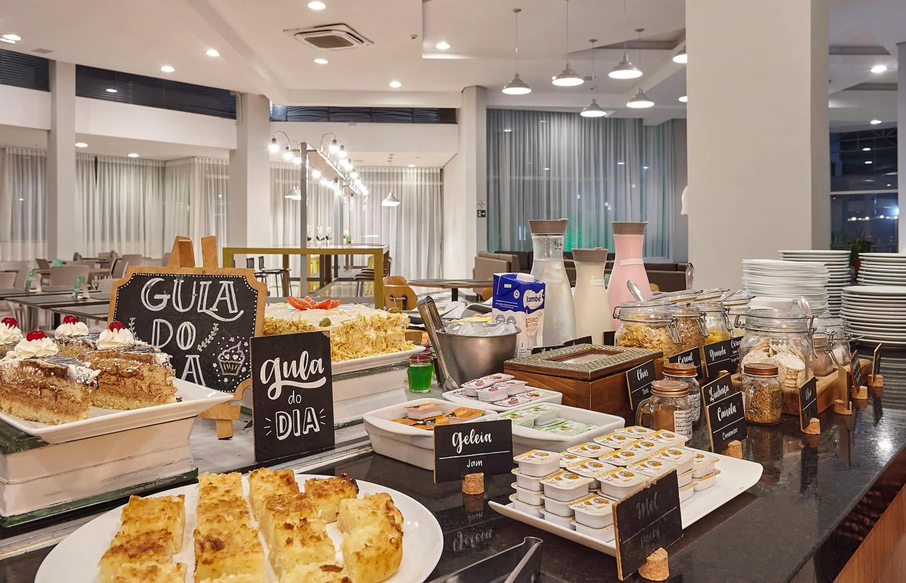 Breakfast in Hotel Nacional Inn Bauru