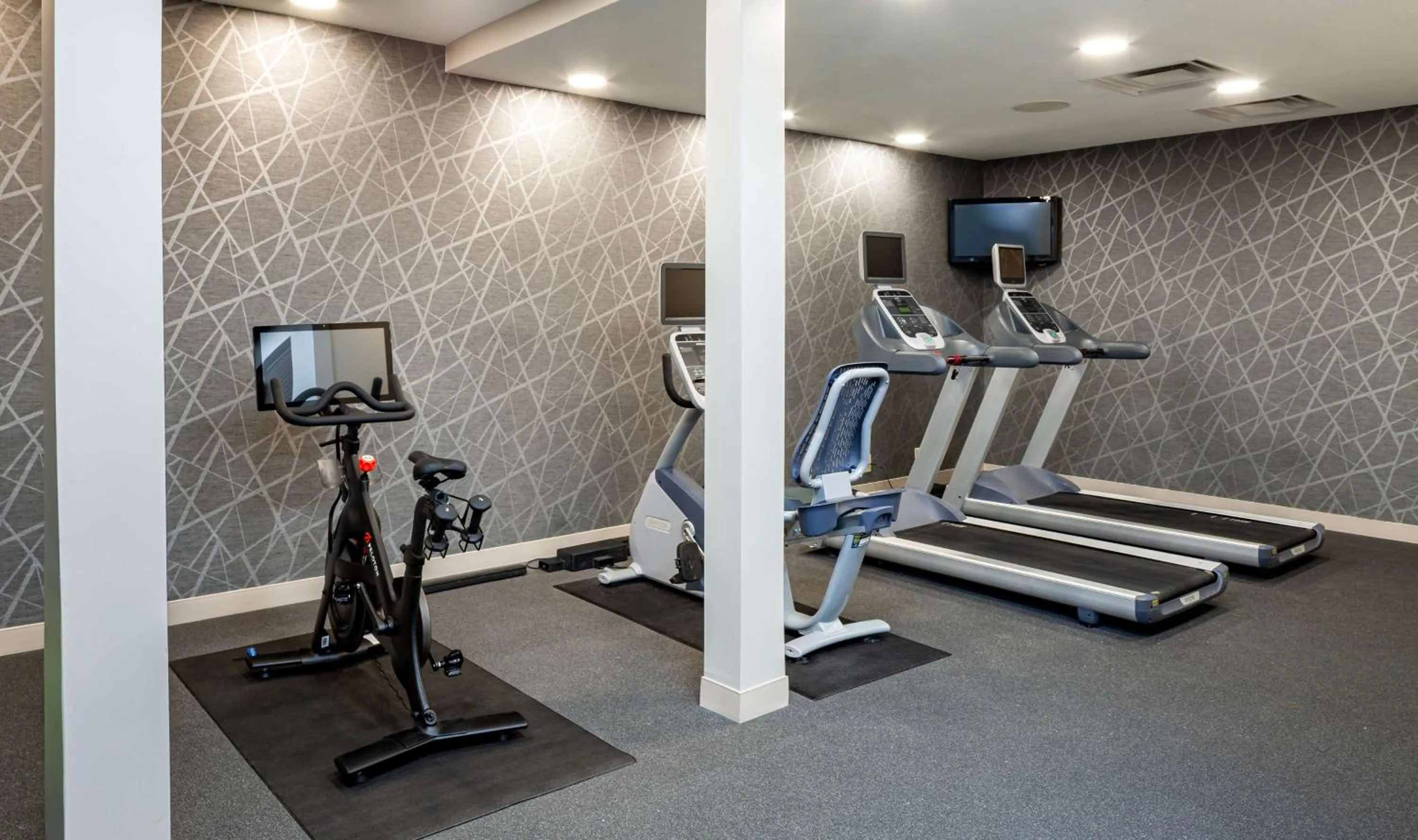 Fitness centre/facilities in Homewood Suites by Hilton Gainesville