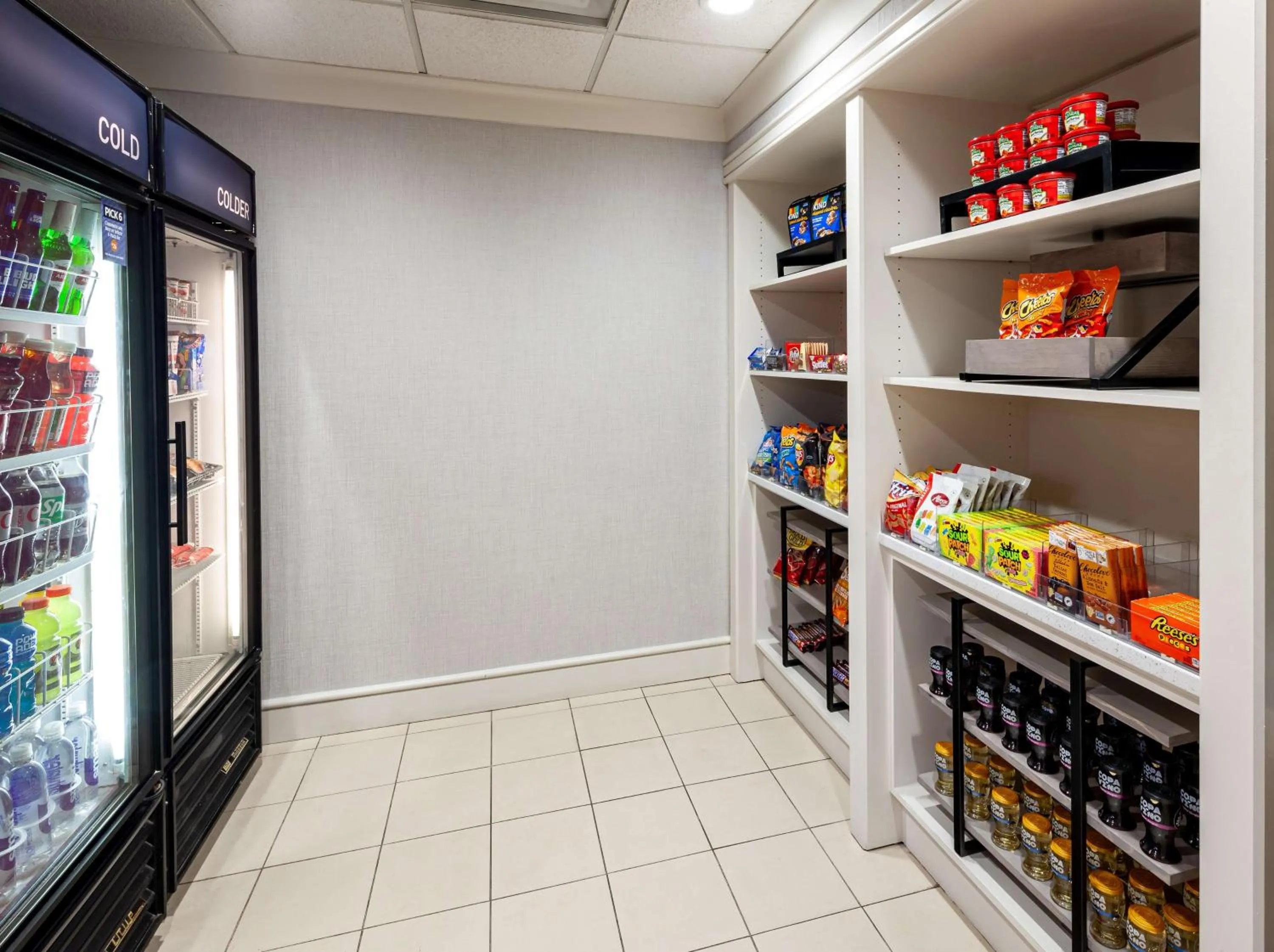 Restaurant/places to eat in Homewood Suites by Hilton Gainesville