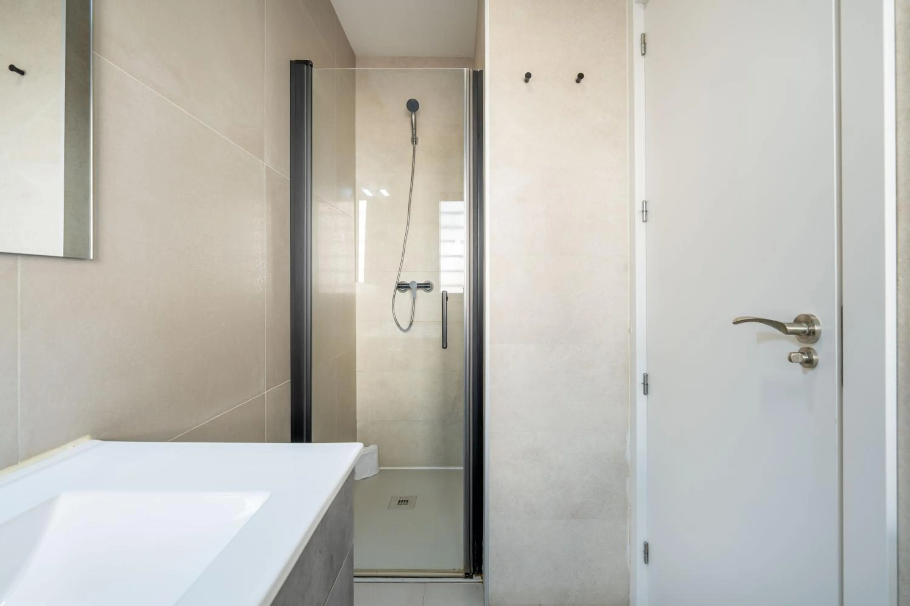 Shower in BF Rooms Almeria Centro