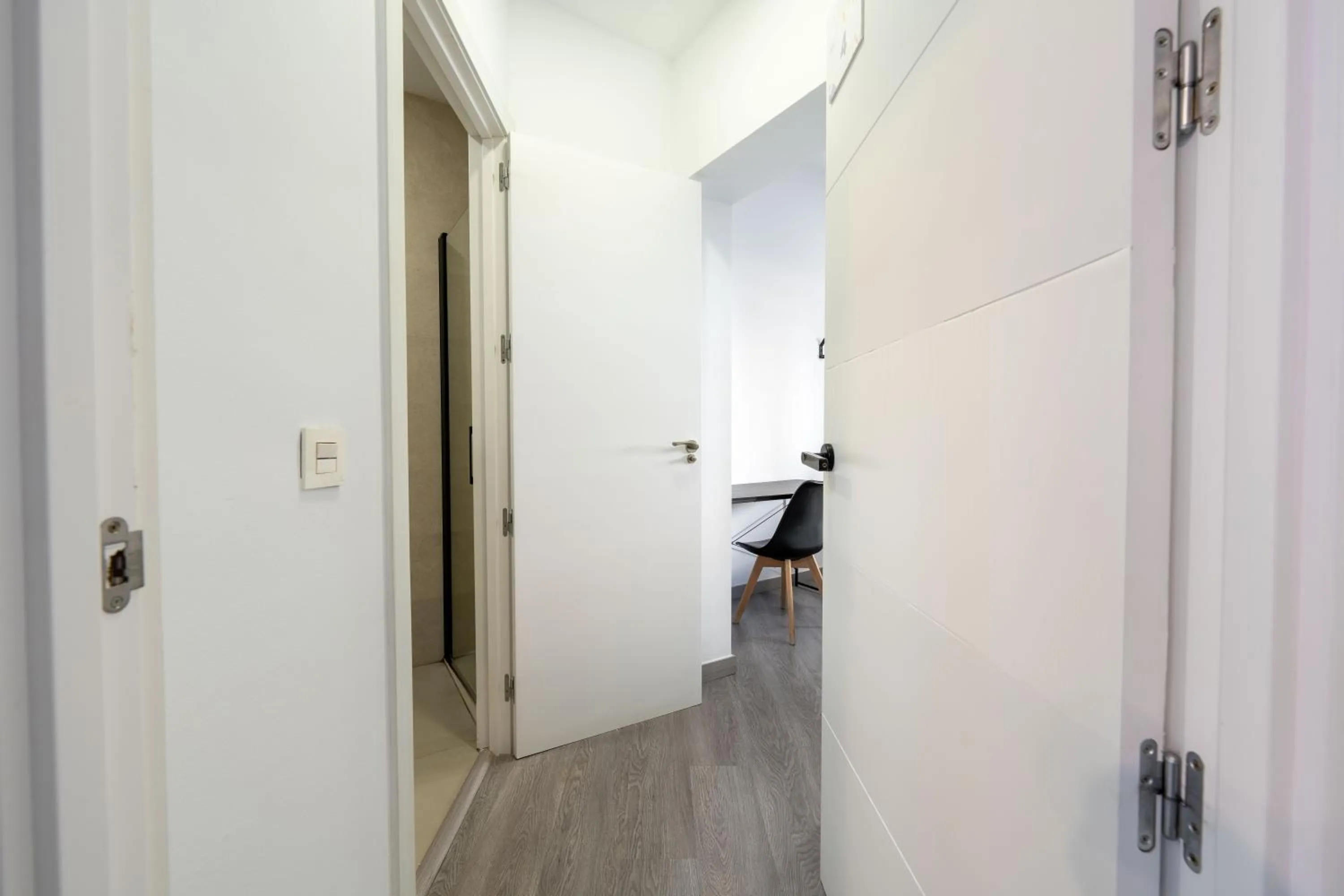 Photo of the whole room in BF Rooms Almeria Centro