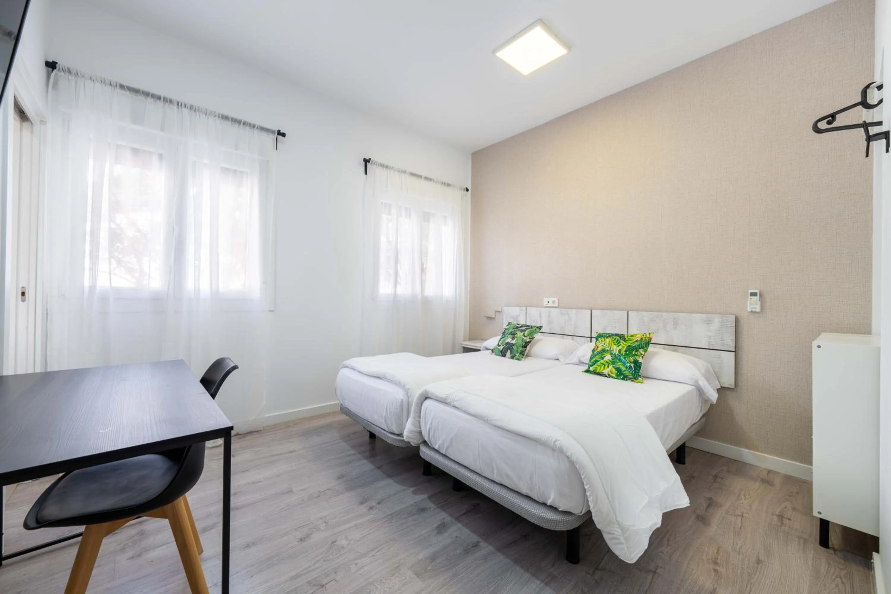 Bed in BF Rooms Almeria Centro