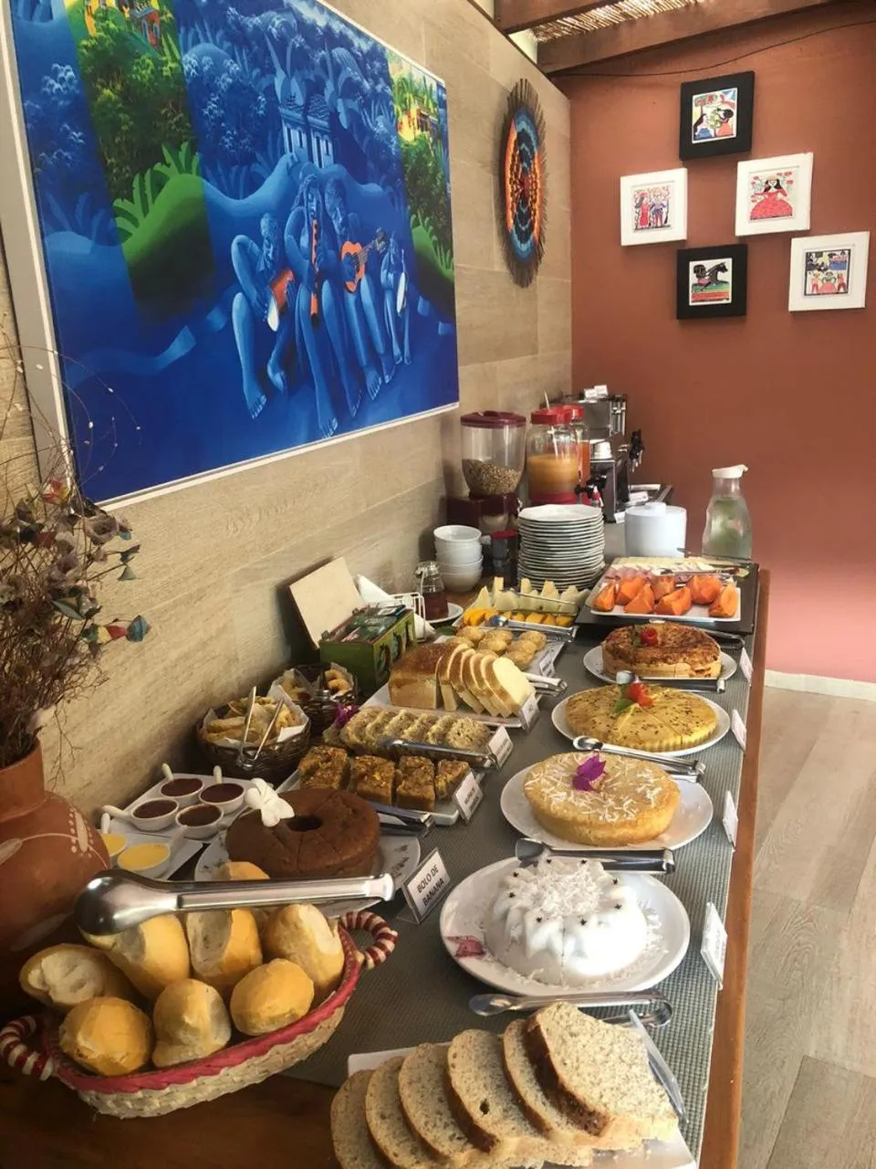 Buffet breakfast in Pousada Bahia Bella
