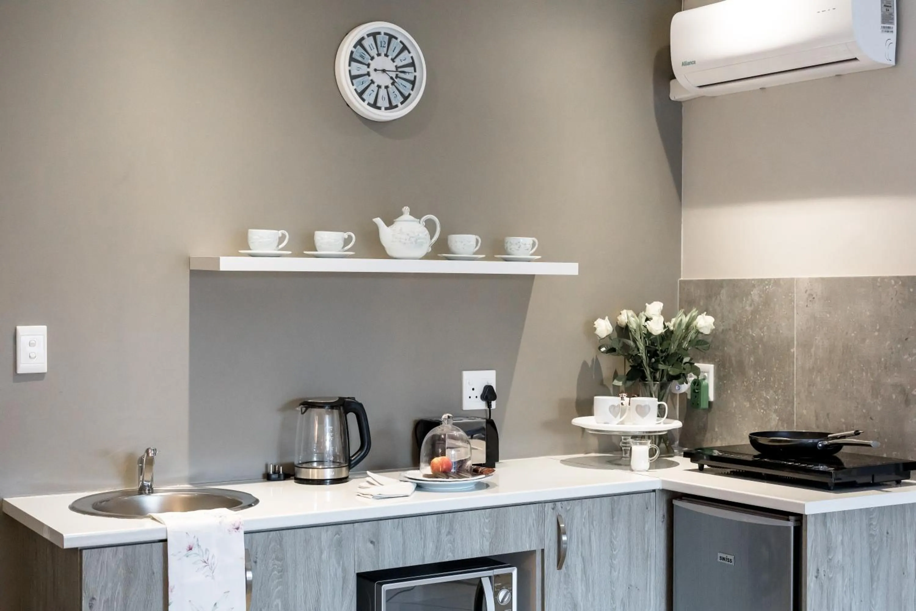 Kitchen or kitchenette in Wagtails Guest House