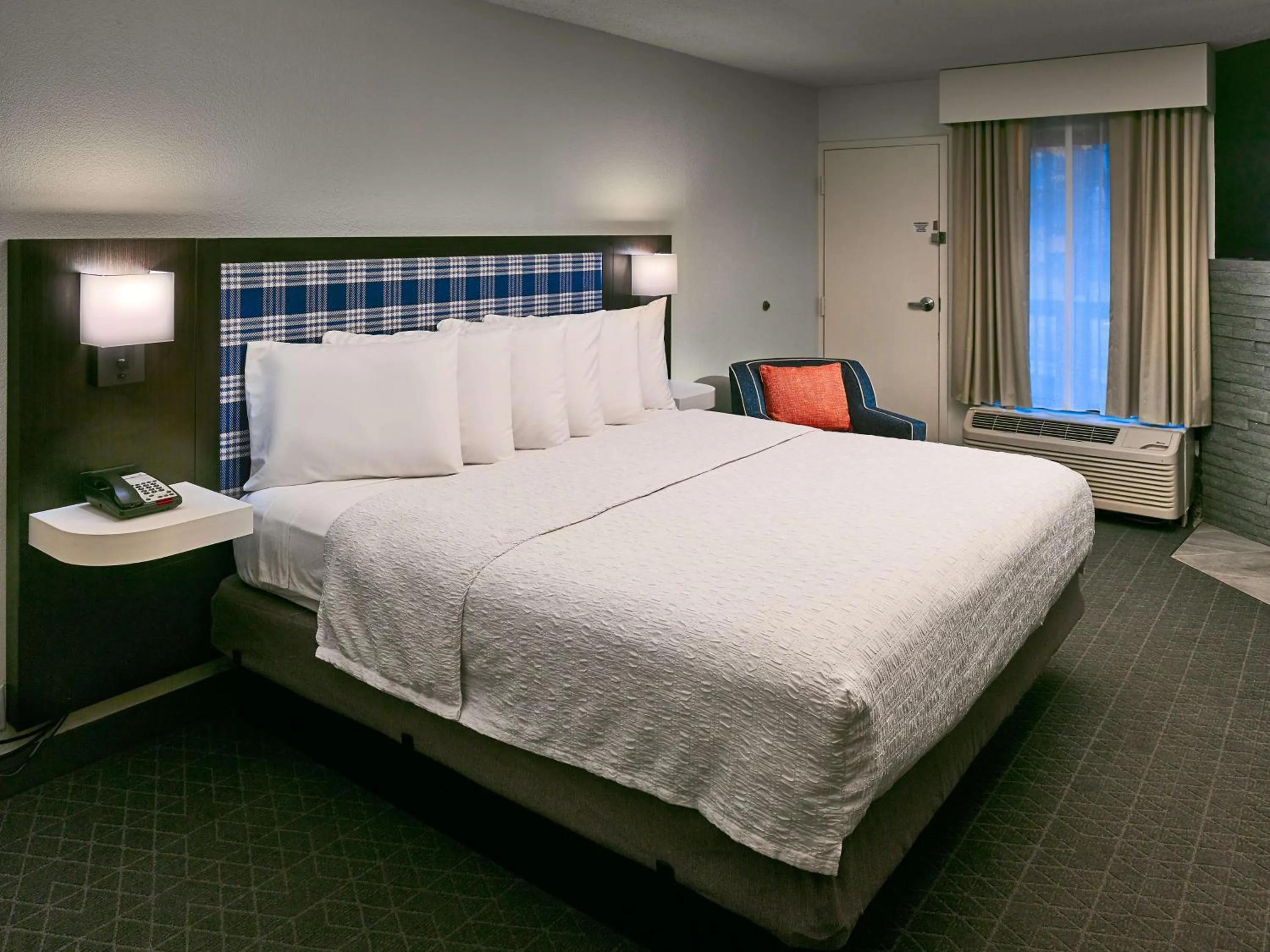 Bed in Hampton Inn Gatlinburg