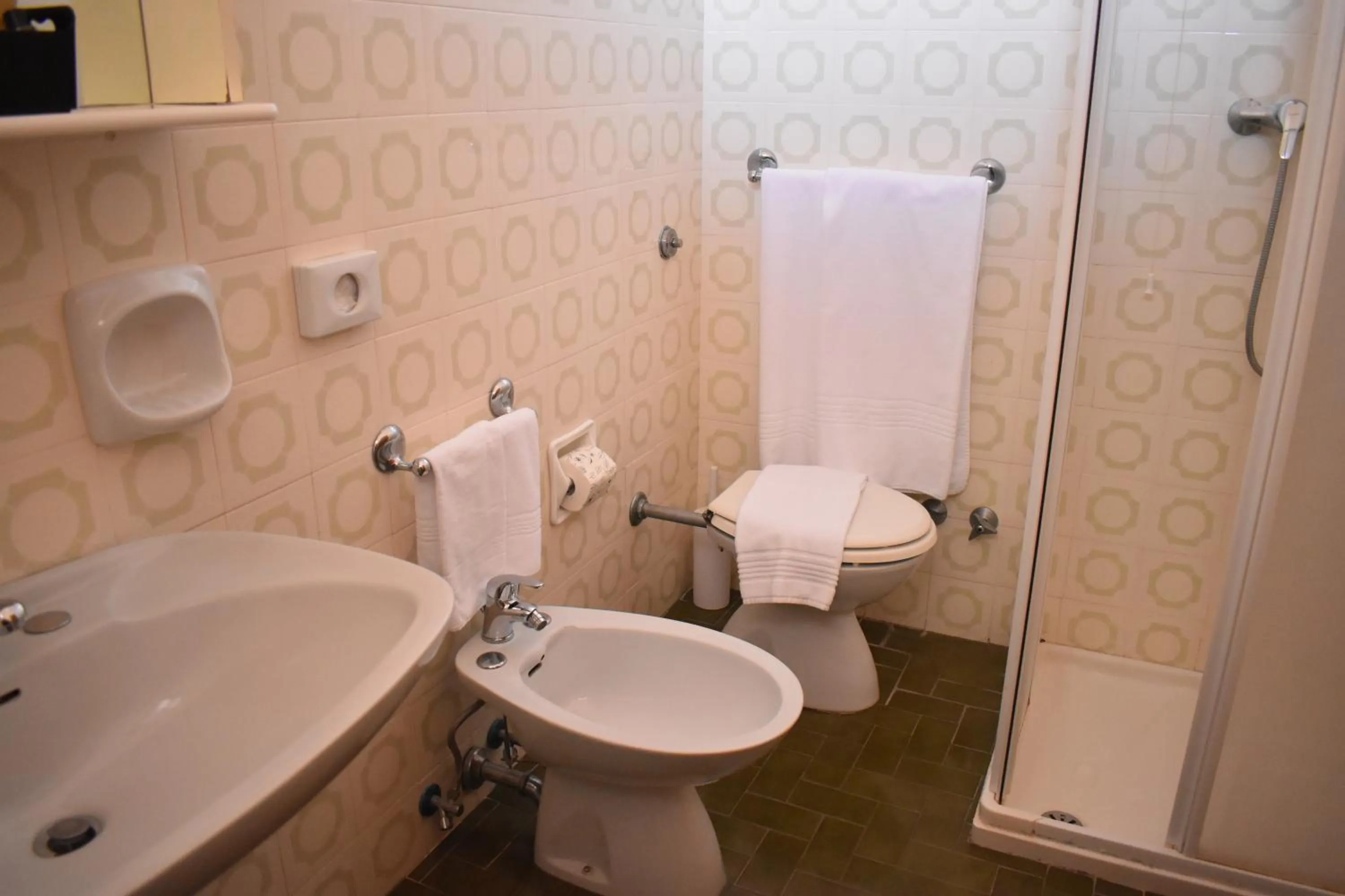 Shower in Hotel La Silvana