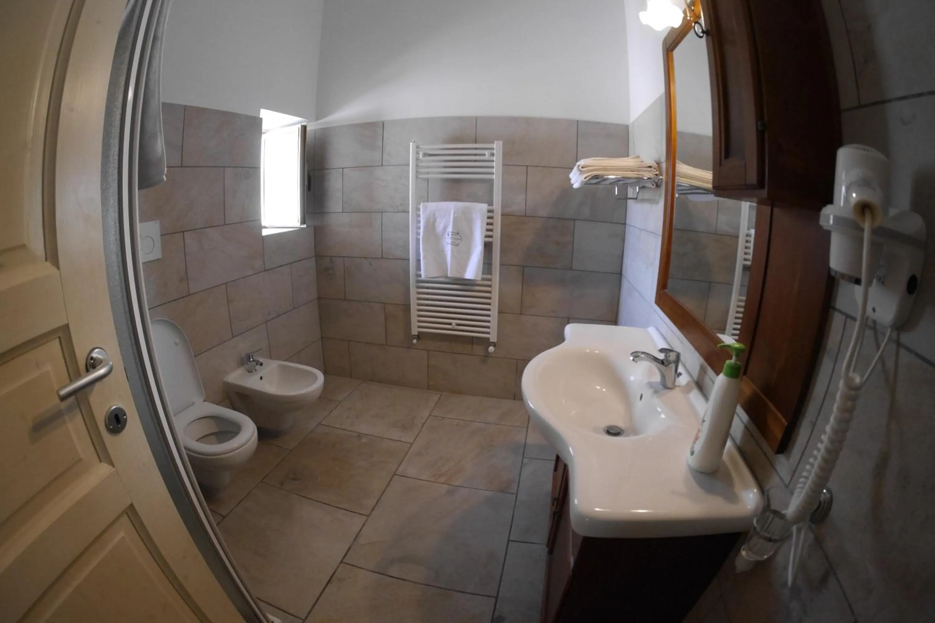 Bathroom in Masseria Lama D'impisa