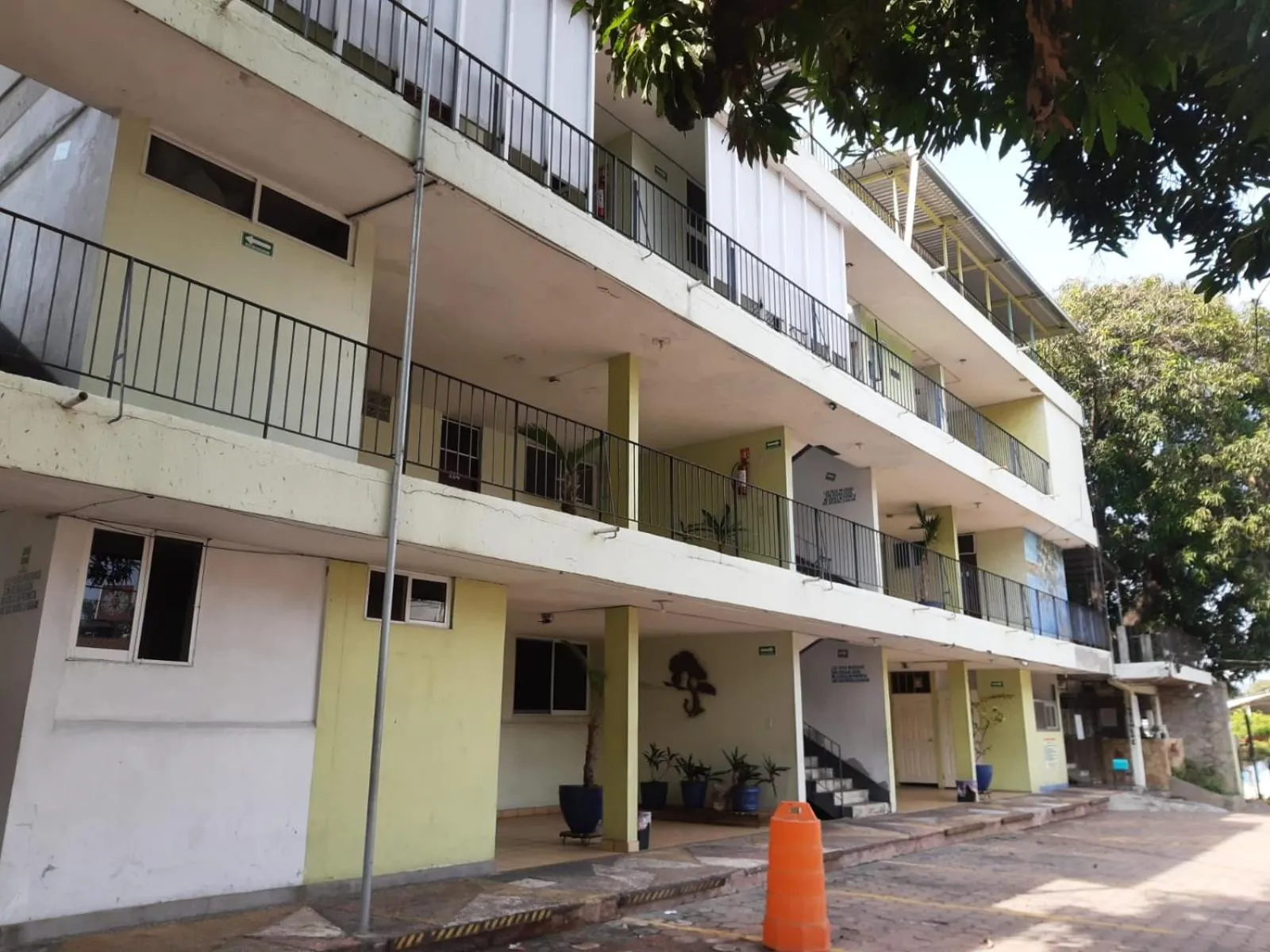 Property building in Hotel Avenida