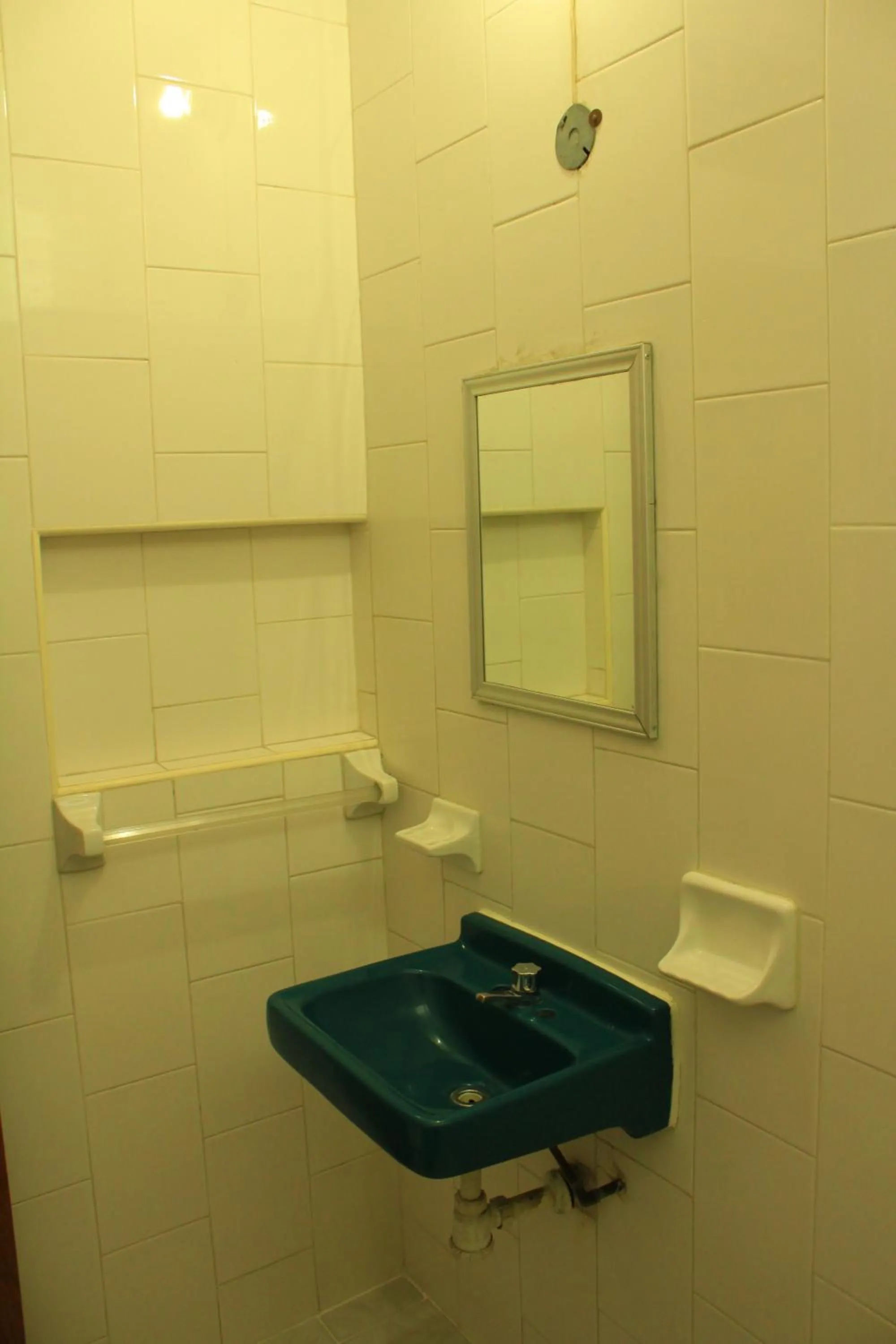 Bathroom in Hotel Avenida