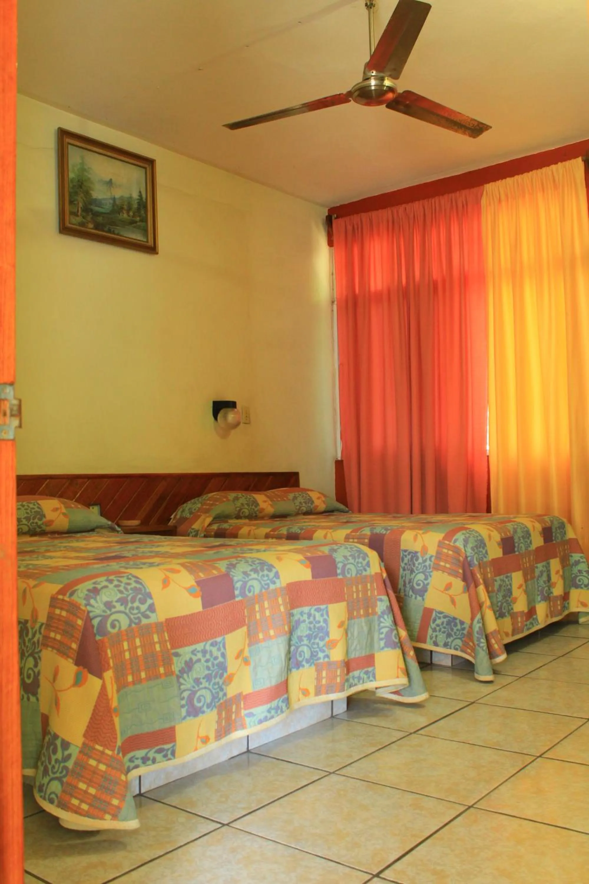 Bed in Hotel Avenida