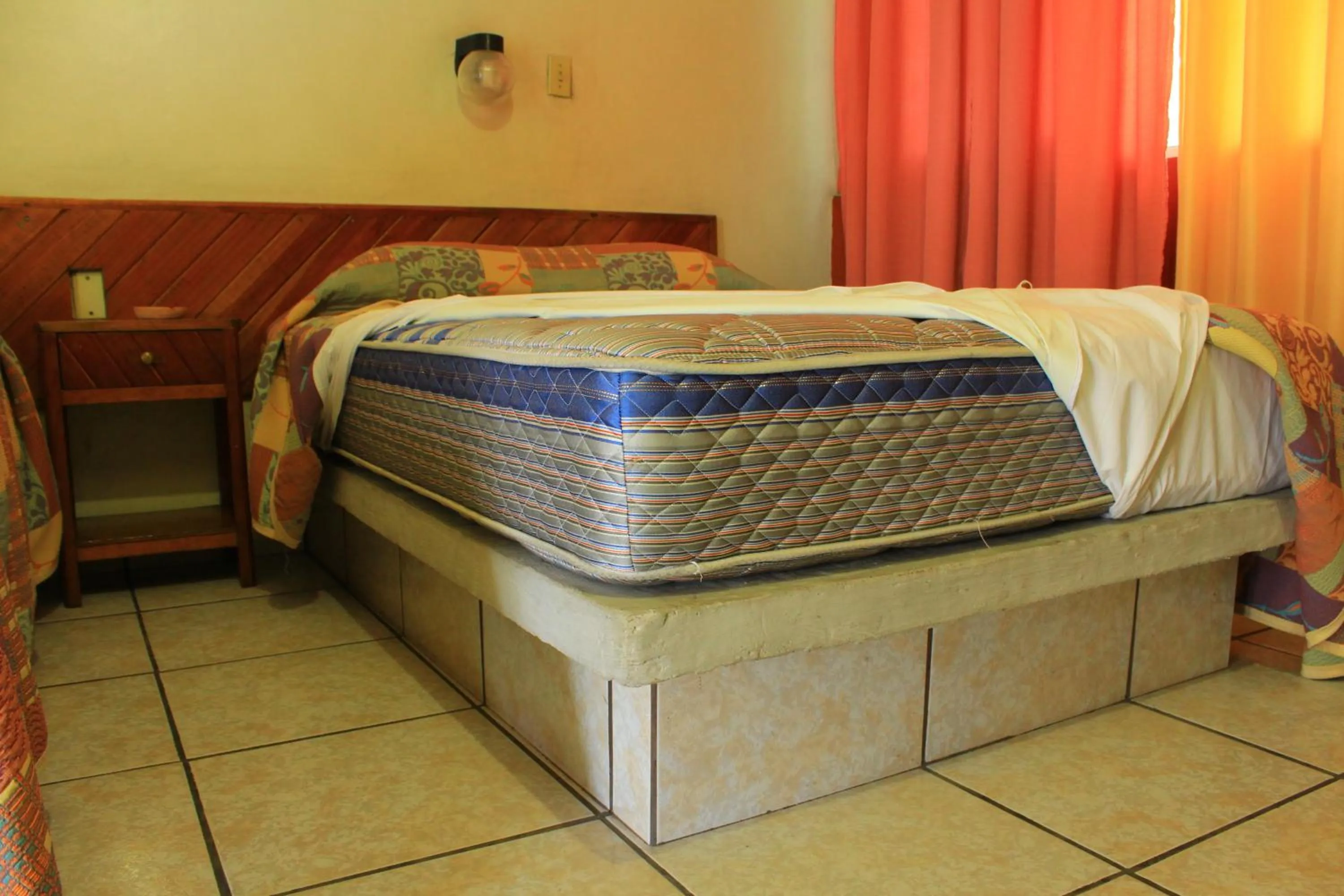 Bed in Hotel Avenida