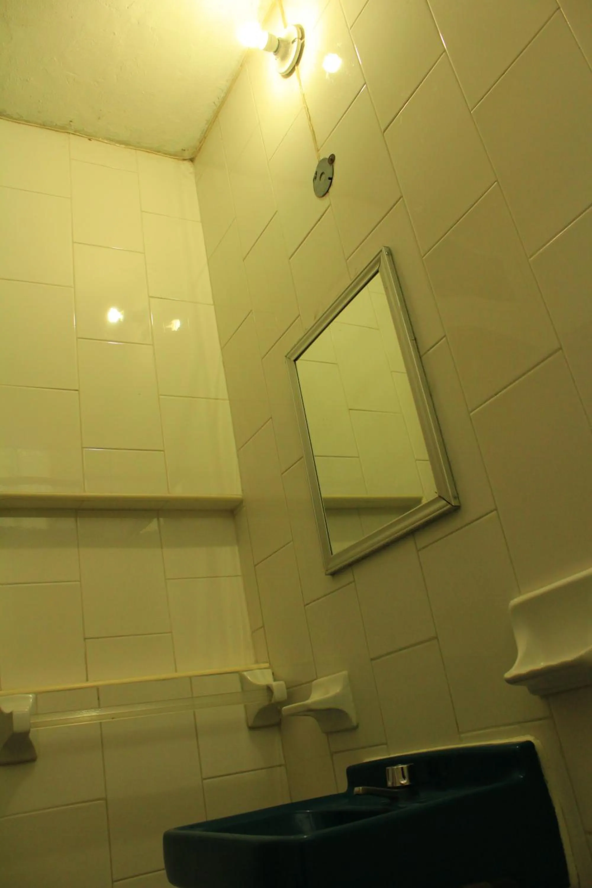 Bathroom in Hotel Avenida