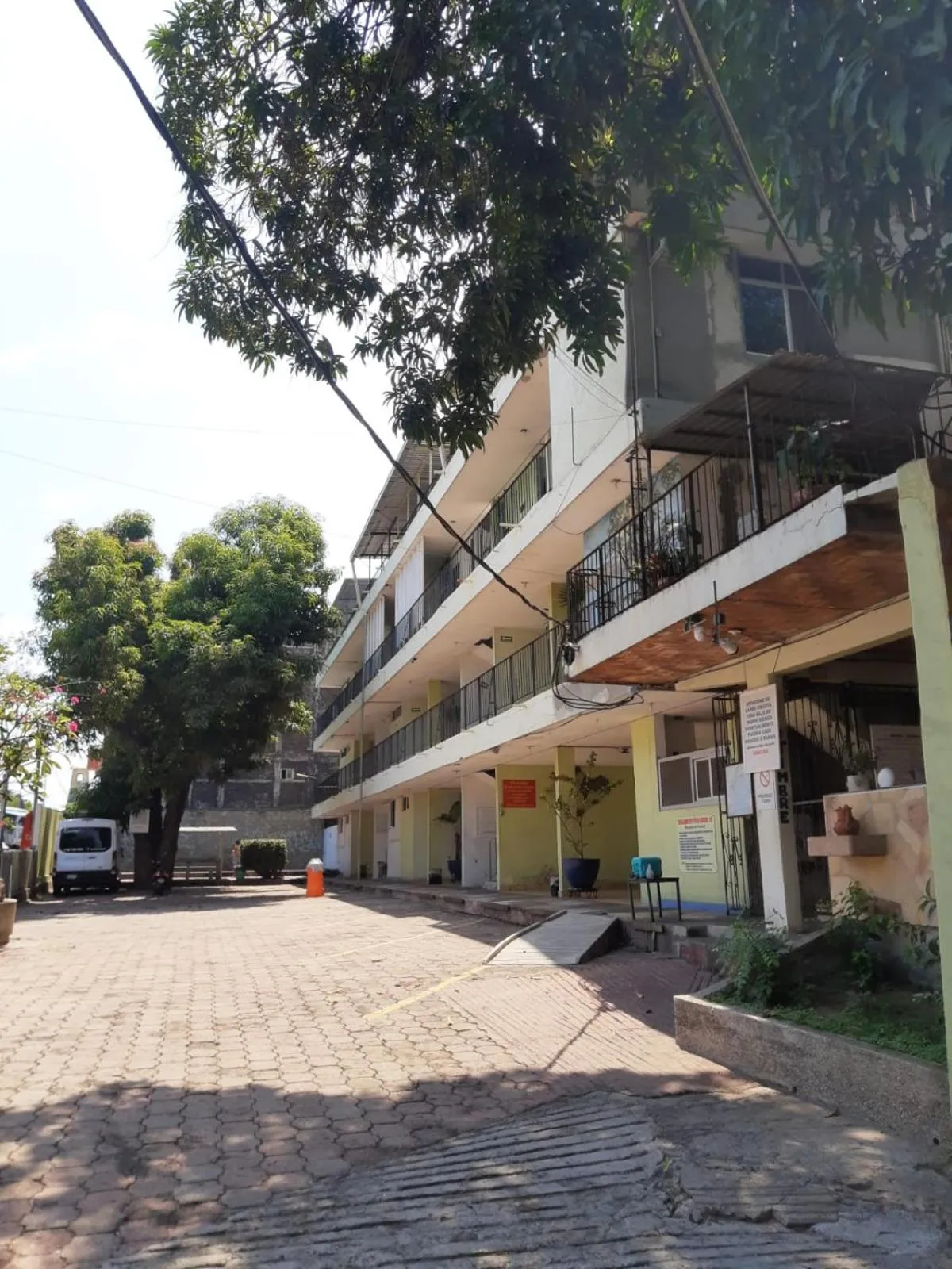 Property building in Hotel Avenida